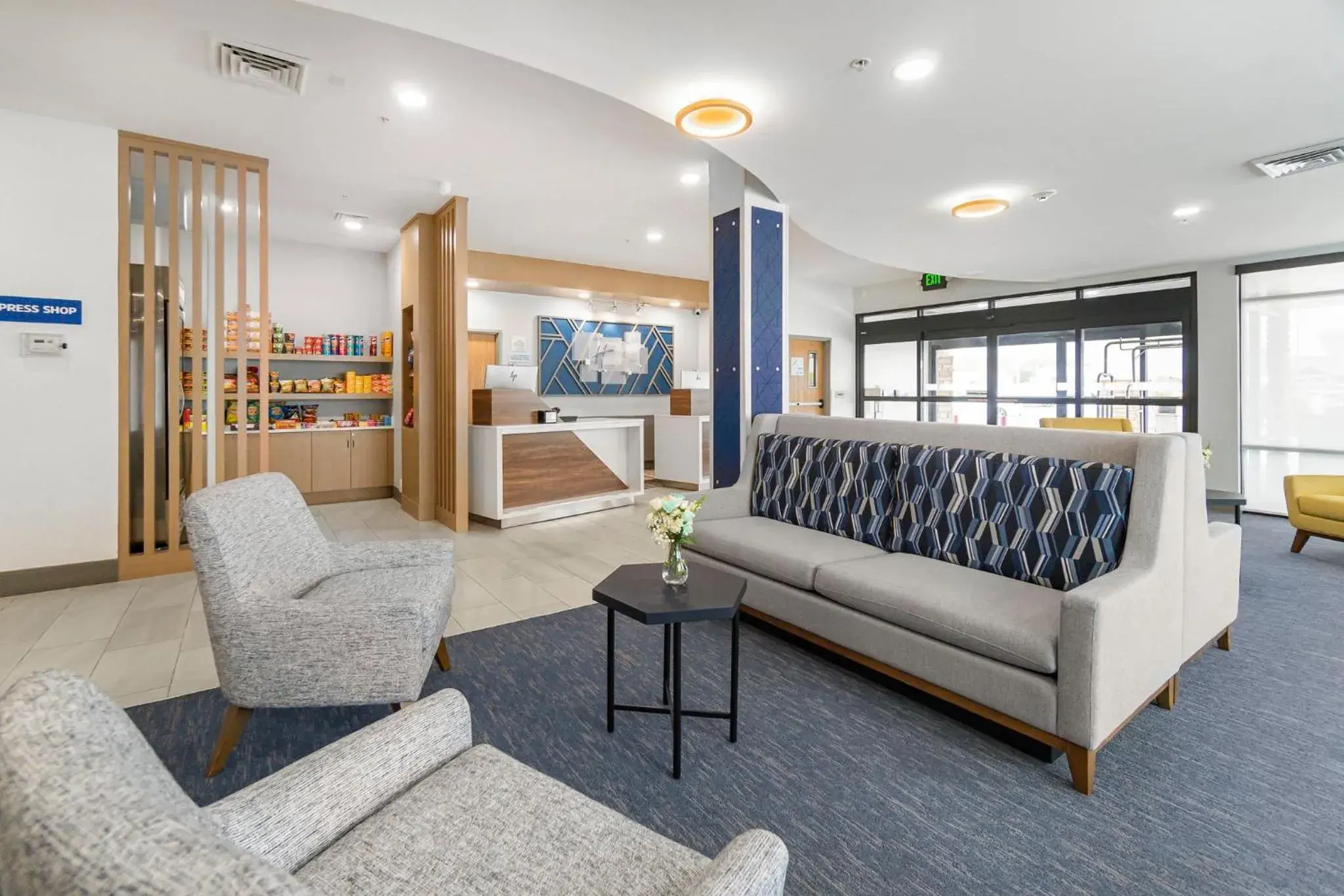 Property building in Holiday Inn Express Salt Lake City South - Midvale by IHG Property building in Holiday Inn Express Salt Lake City South - Midvale by IHG