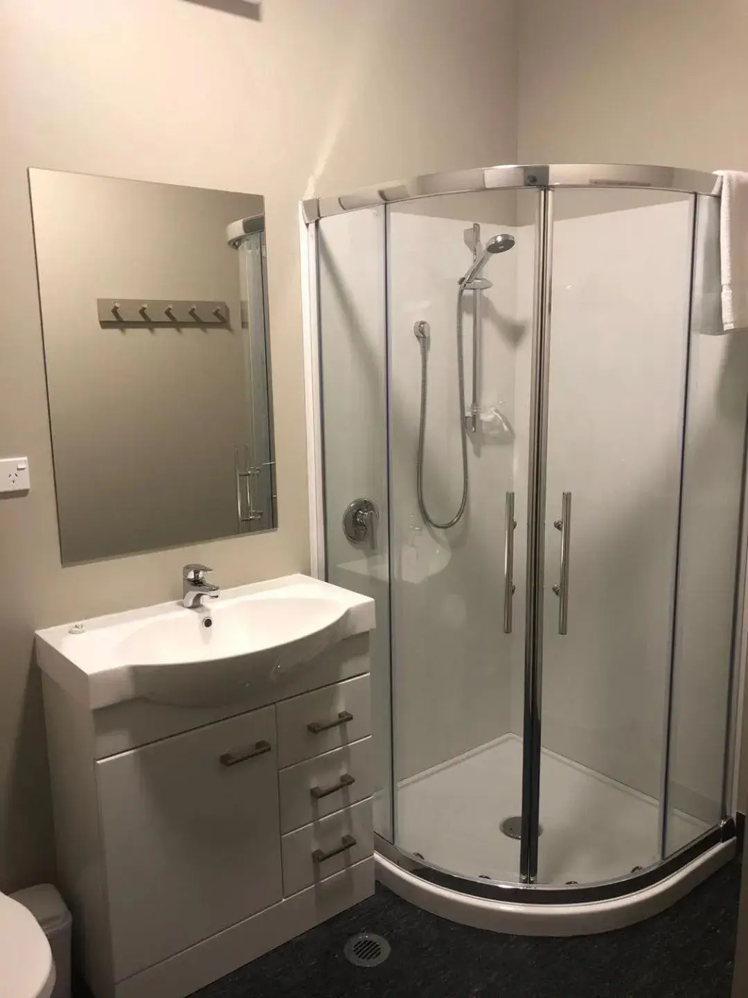 Twin Room with Balcony - single occupancy in Teschemakers Resort Twin Room with Balcony - single occupancy in Teschemakers Resort