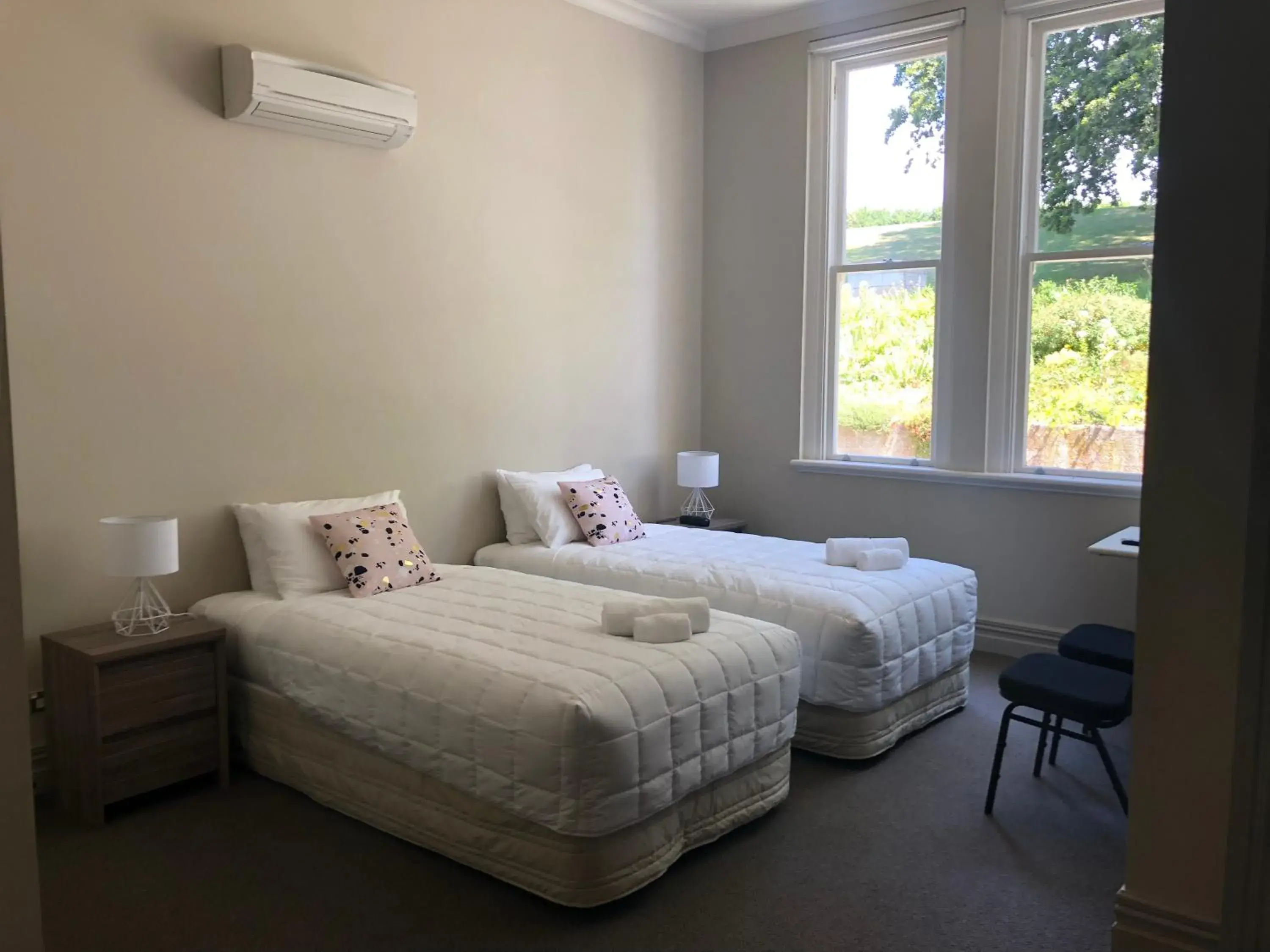 Double or Twin Room - Disability Access in Teschemakers Resort Double or Twin Room - Disability Access in Teschemakers Resort