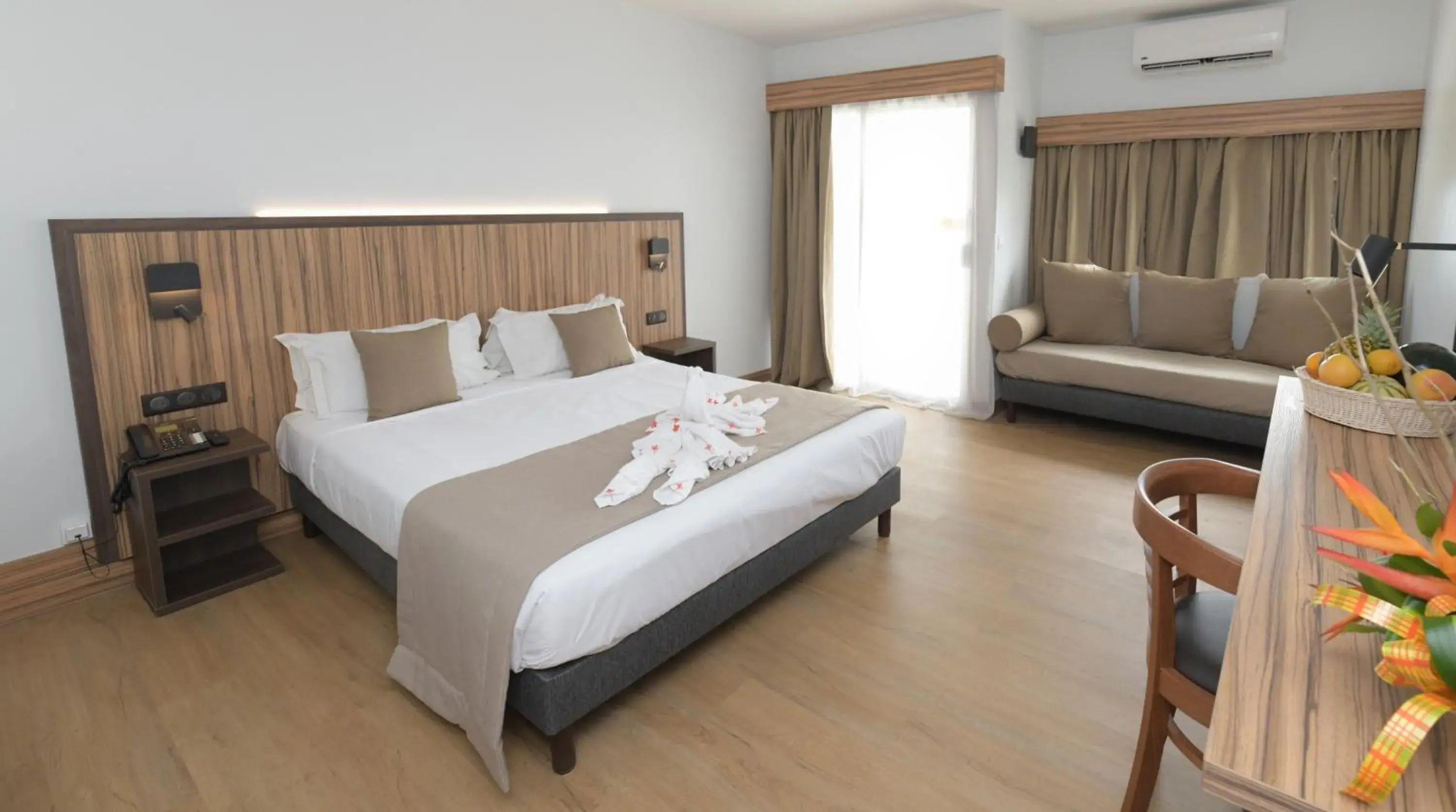 Classic Double or Twin Room with Garden View in Carayou Hotel & Spa Classic Double or Twin Room with Garden View in Carayou Hotel & Spa
