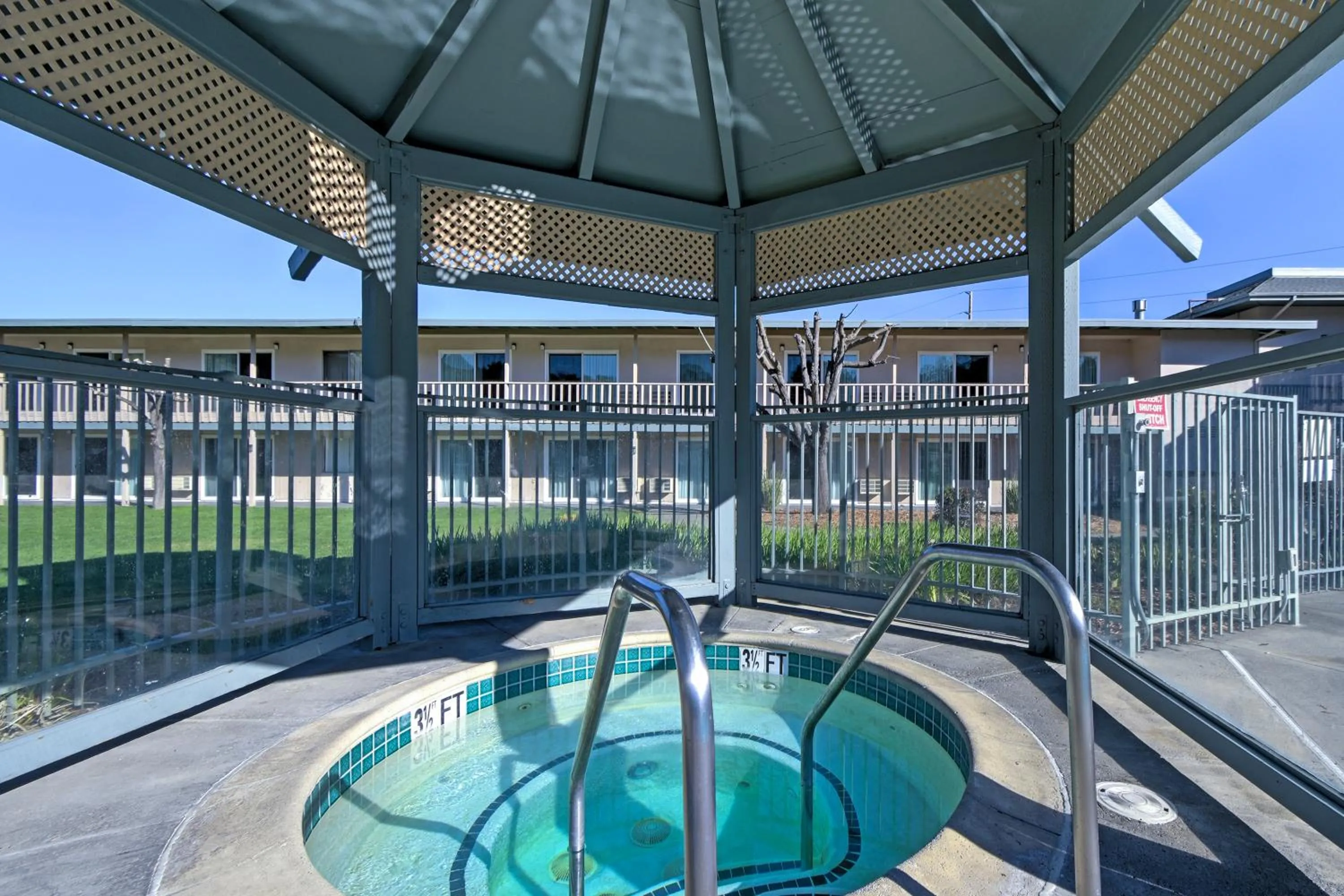 Swimming pool in Days Inn by Wyndham Novato/San Francisco