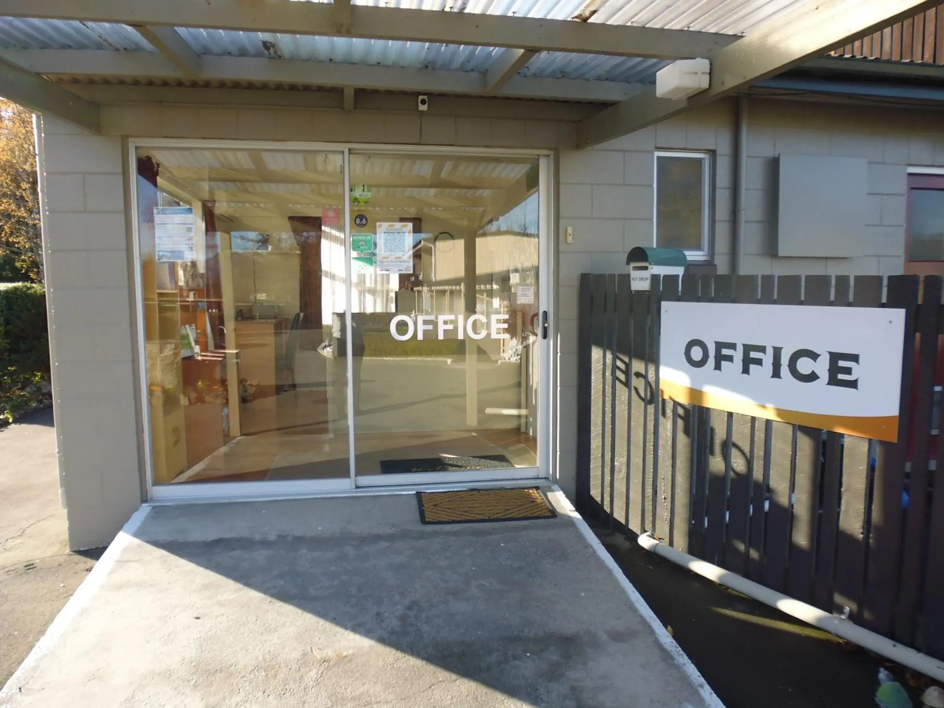 Facade/entrance in Spa Lodge Motel Facade/entrance in Spa Lodge Motel
