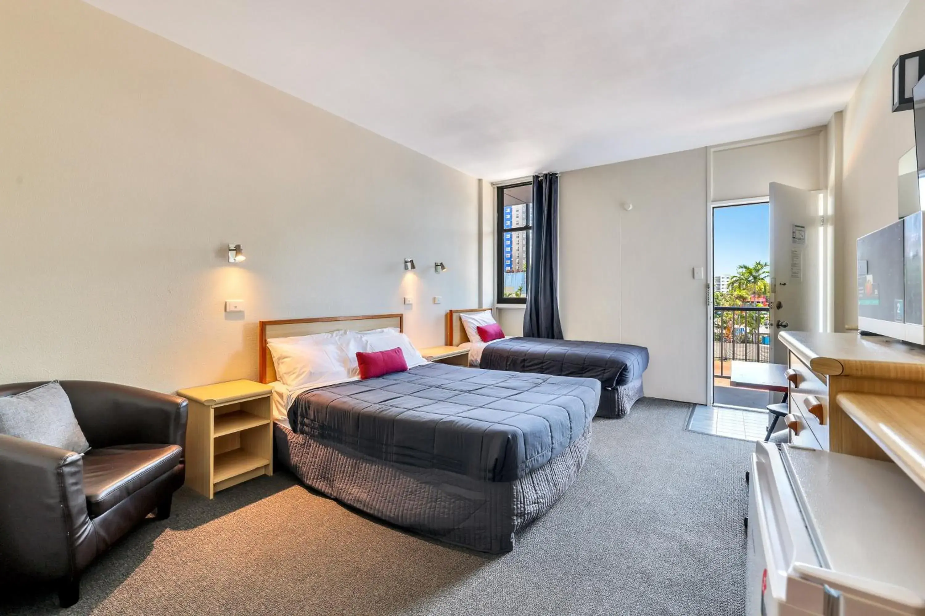 Darwin Poinciana Inn Darwin Poinciana Inn