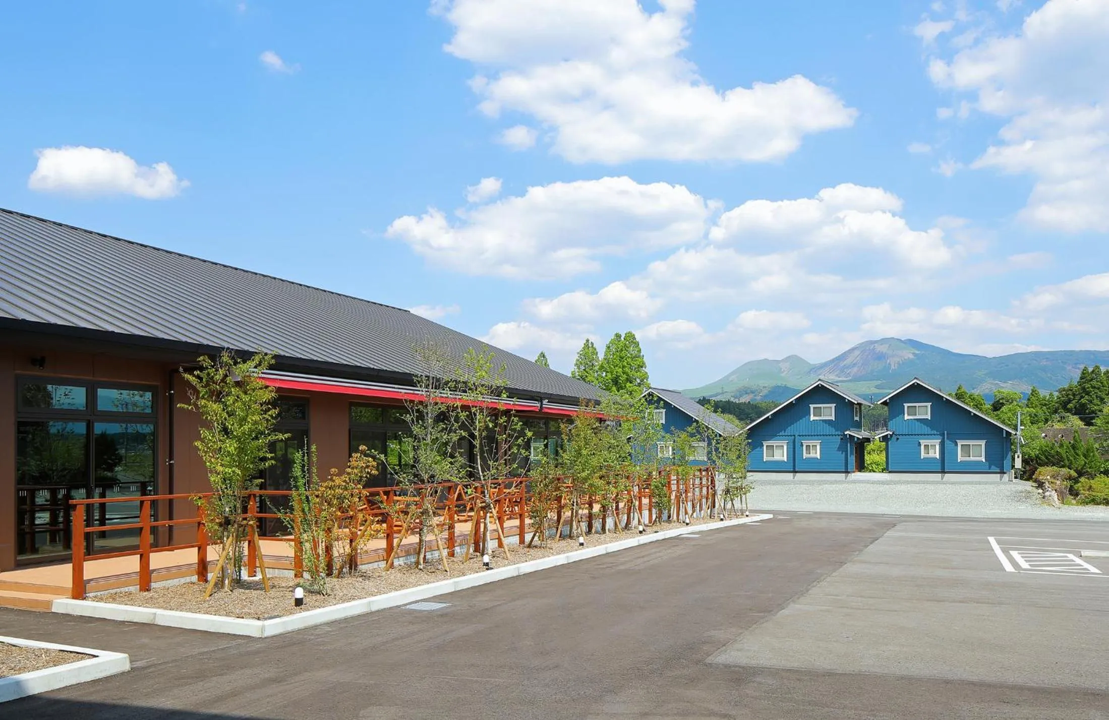 Property building in Aso Hakuun Sanso