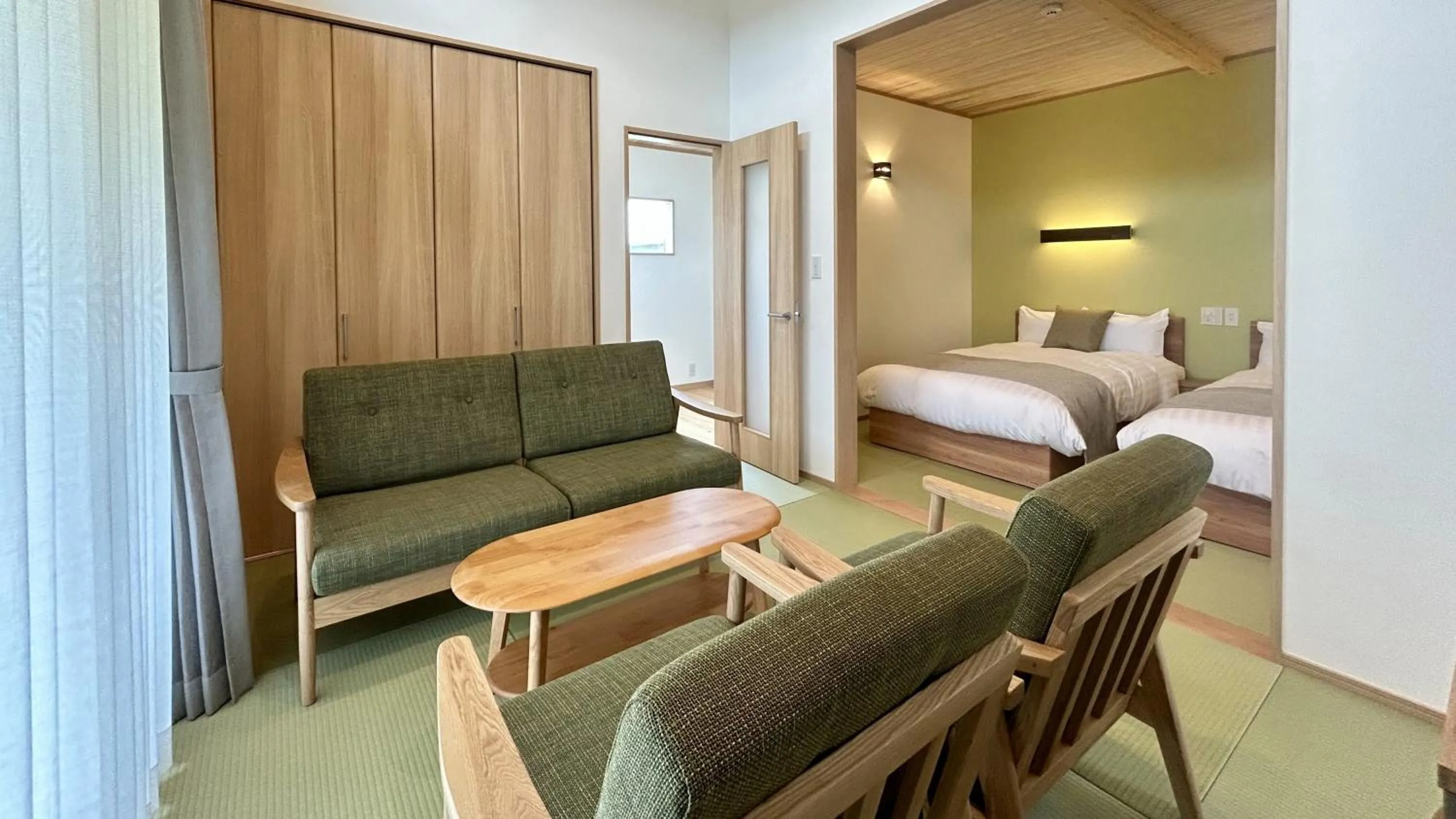 Living room in Aso Hakuun Sanso