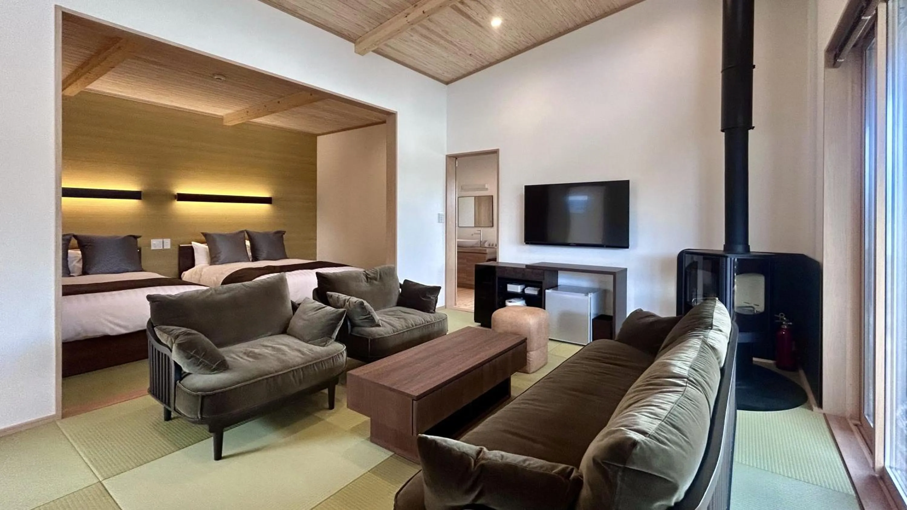 Living room in Aso Hakuun Sanso