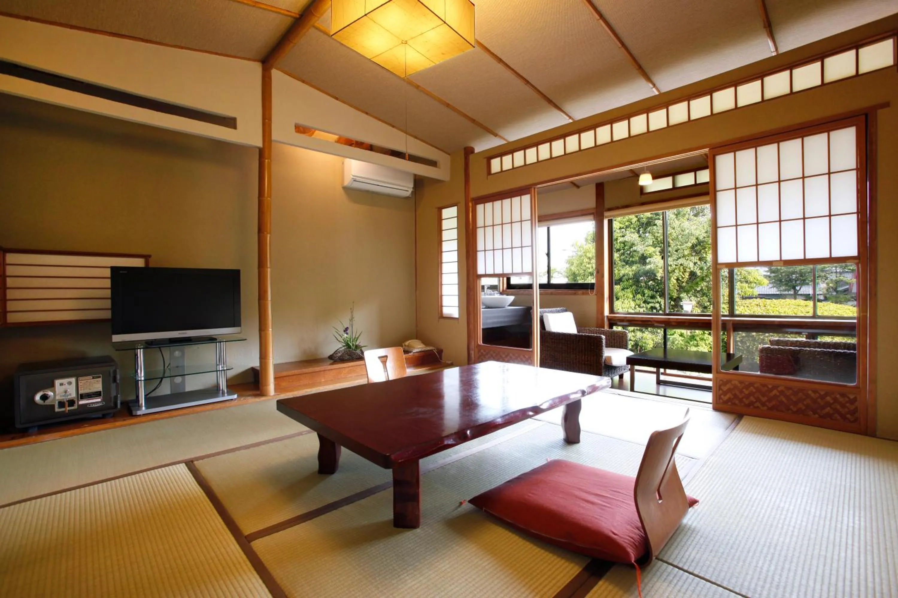 Photo of the whole room in Sozankyo