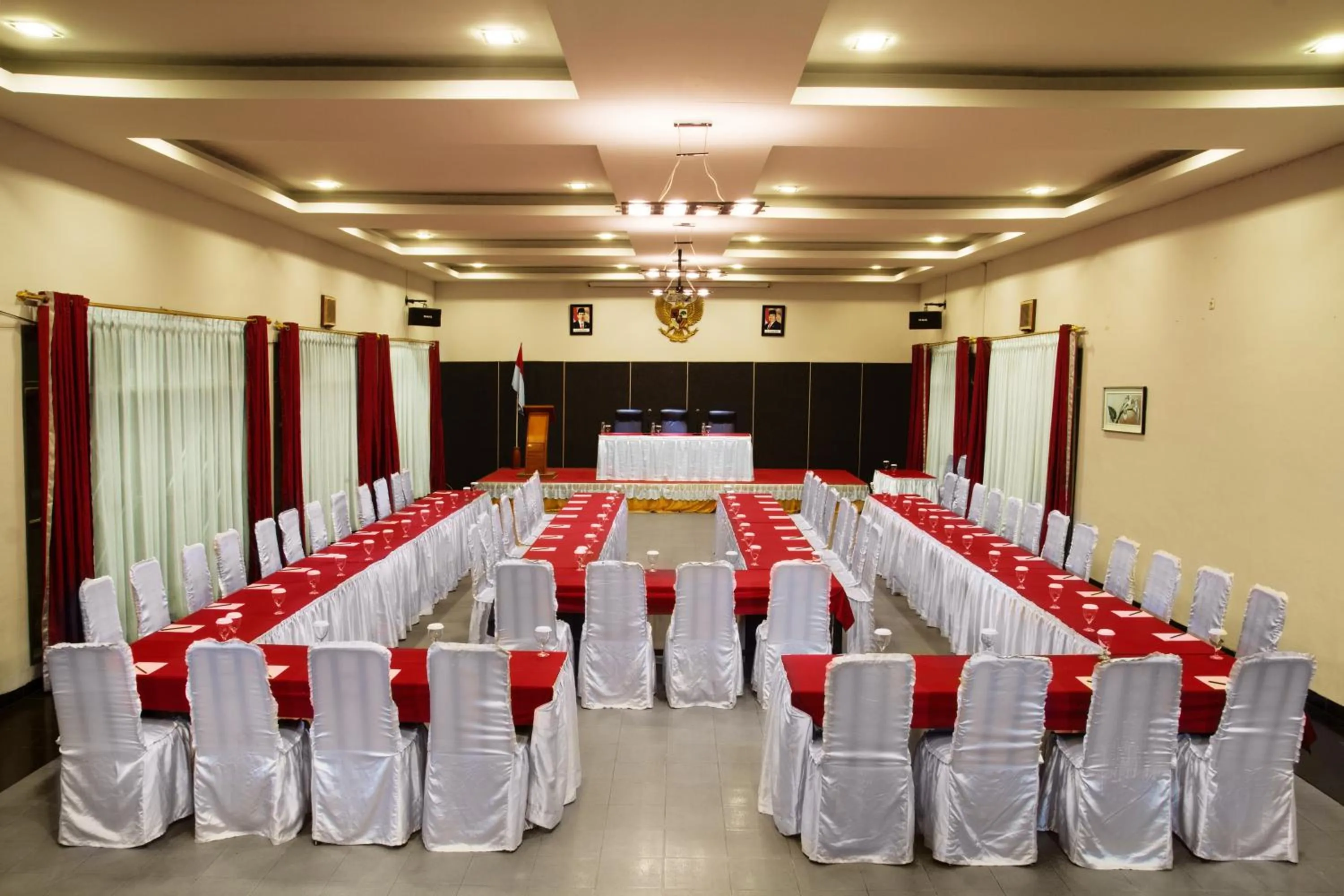 Banquet/Function facilities in Rudang Hotel & Resort Berastagi