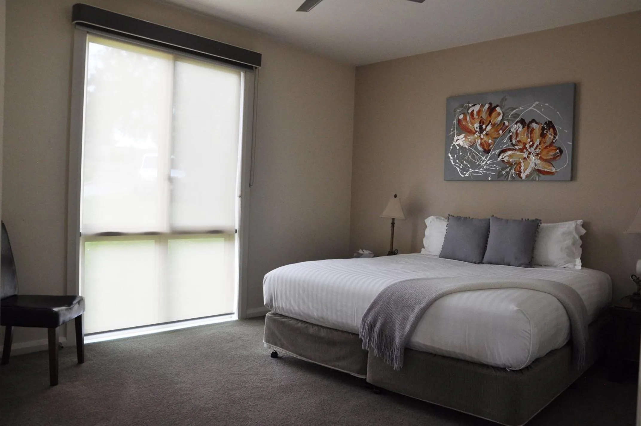 Bed in Wild Cattle Creek Estate