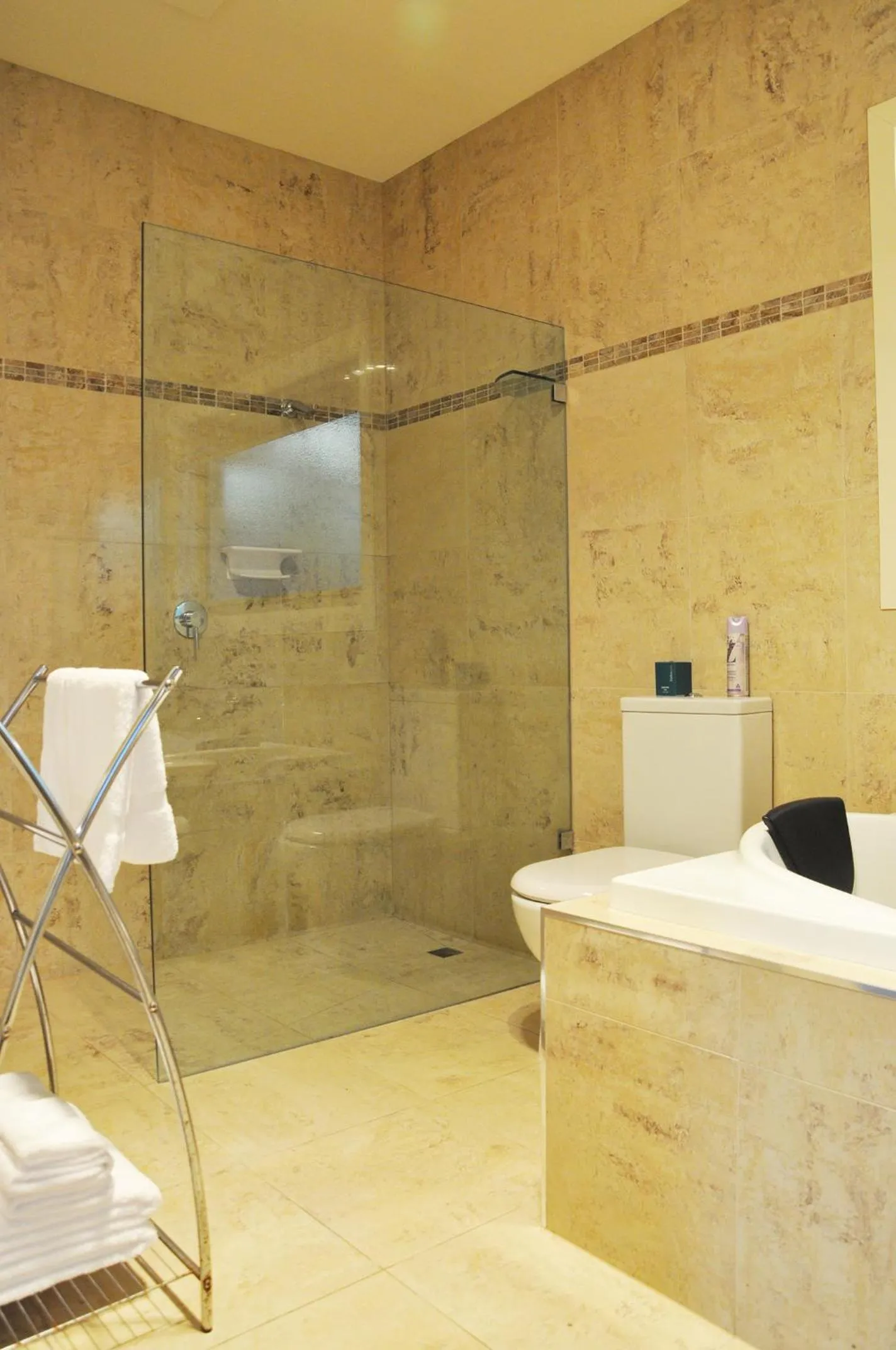 Wild Cattle Creek Estate