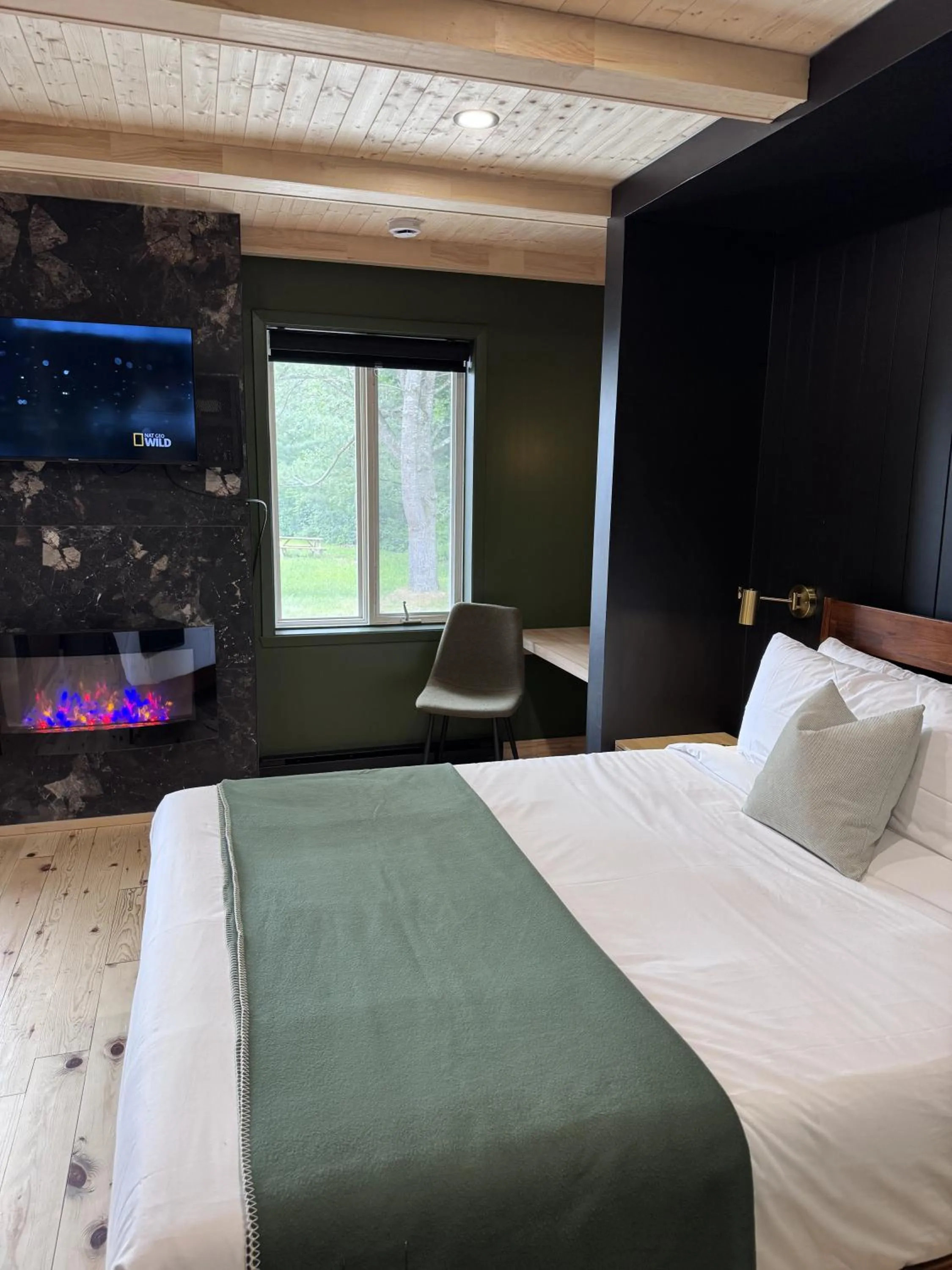 Bed in Auberge Valcartier - Par Aneyro