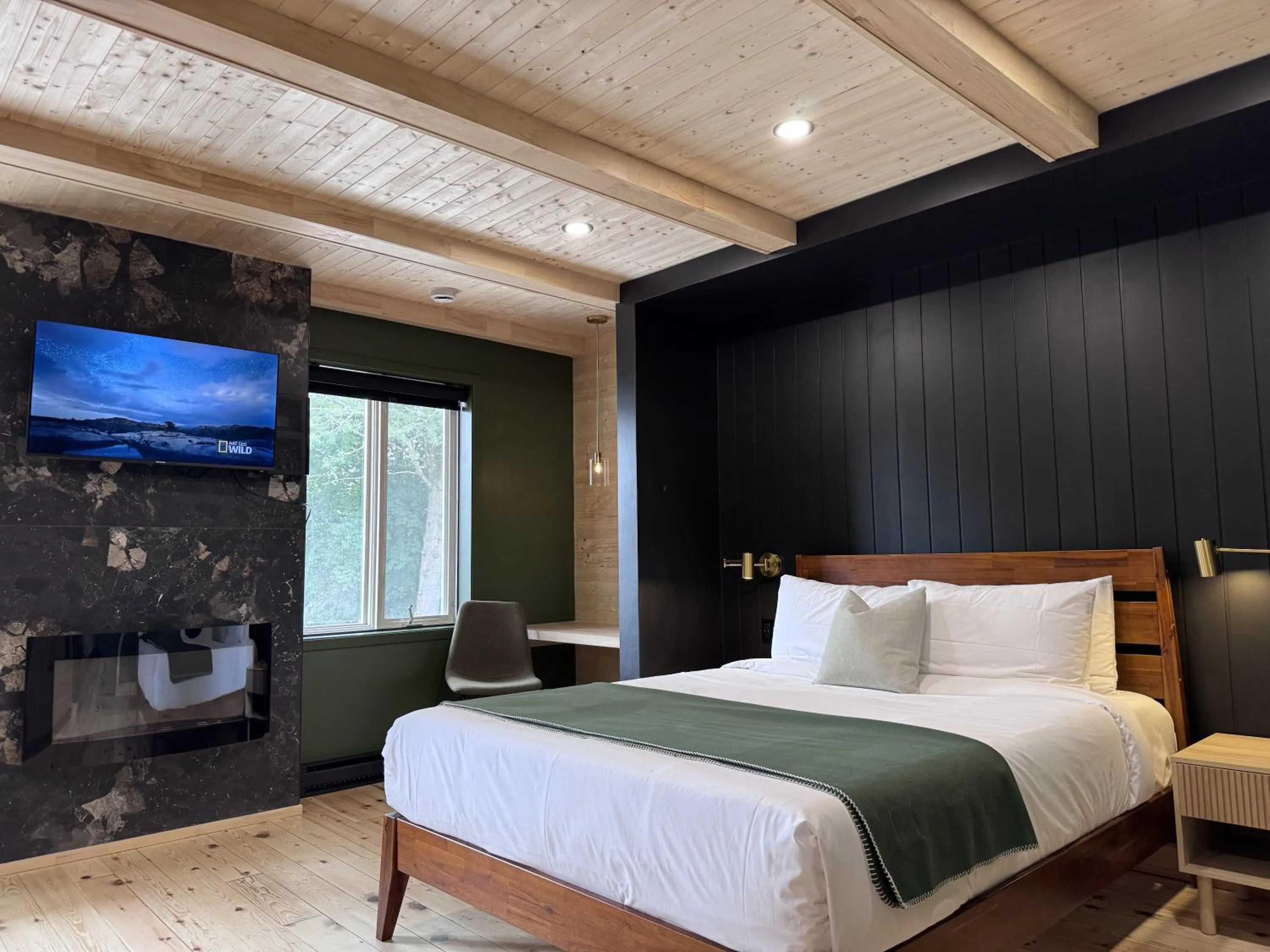 Bed in Auberge Valcartier - Par Aneyro