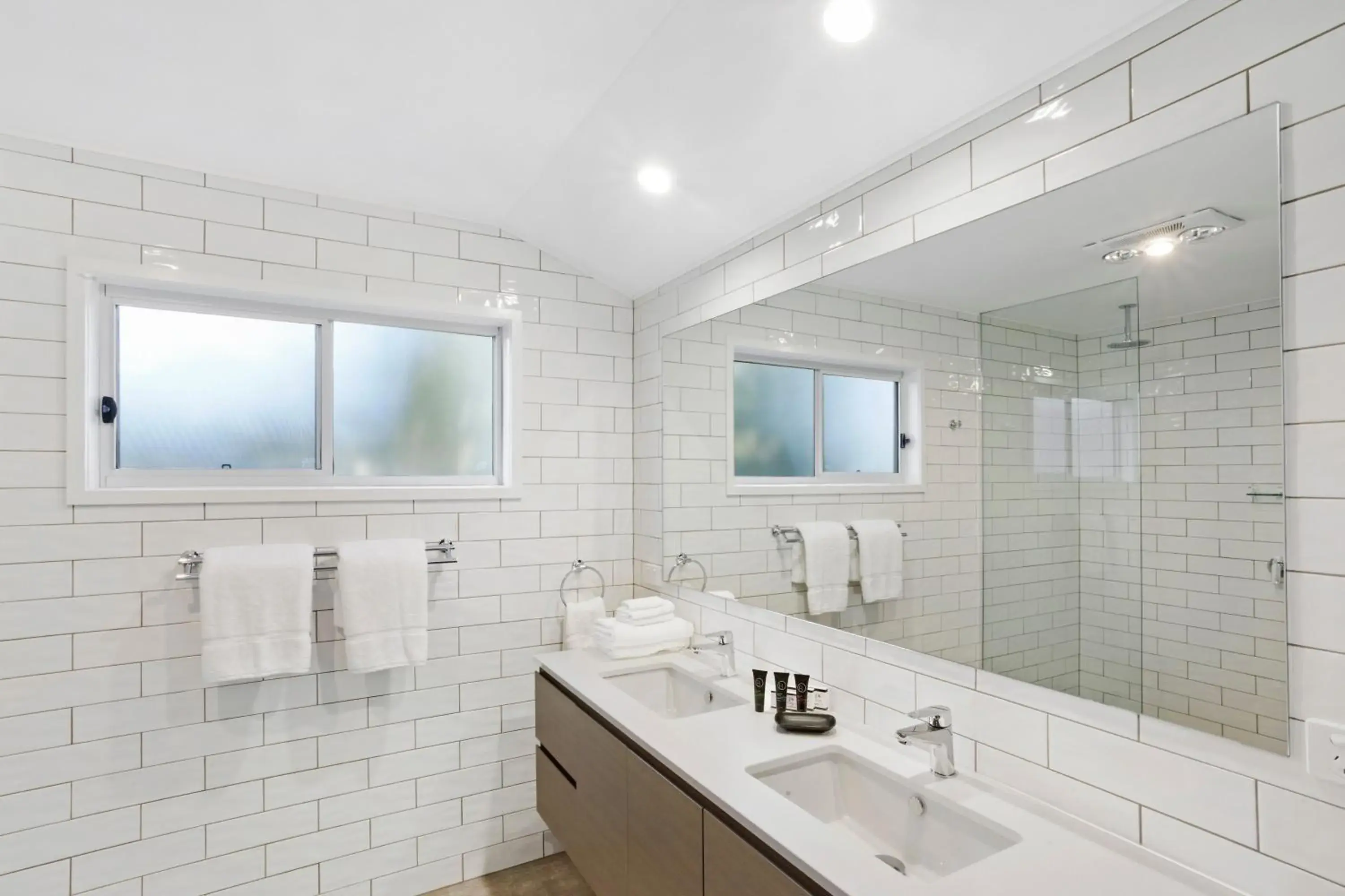 Laguna Suite with Free Parking in Sanctuary by Sirromet Laguna Suite with Free Parking in Sanctuary by Sirromet
