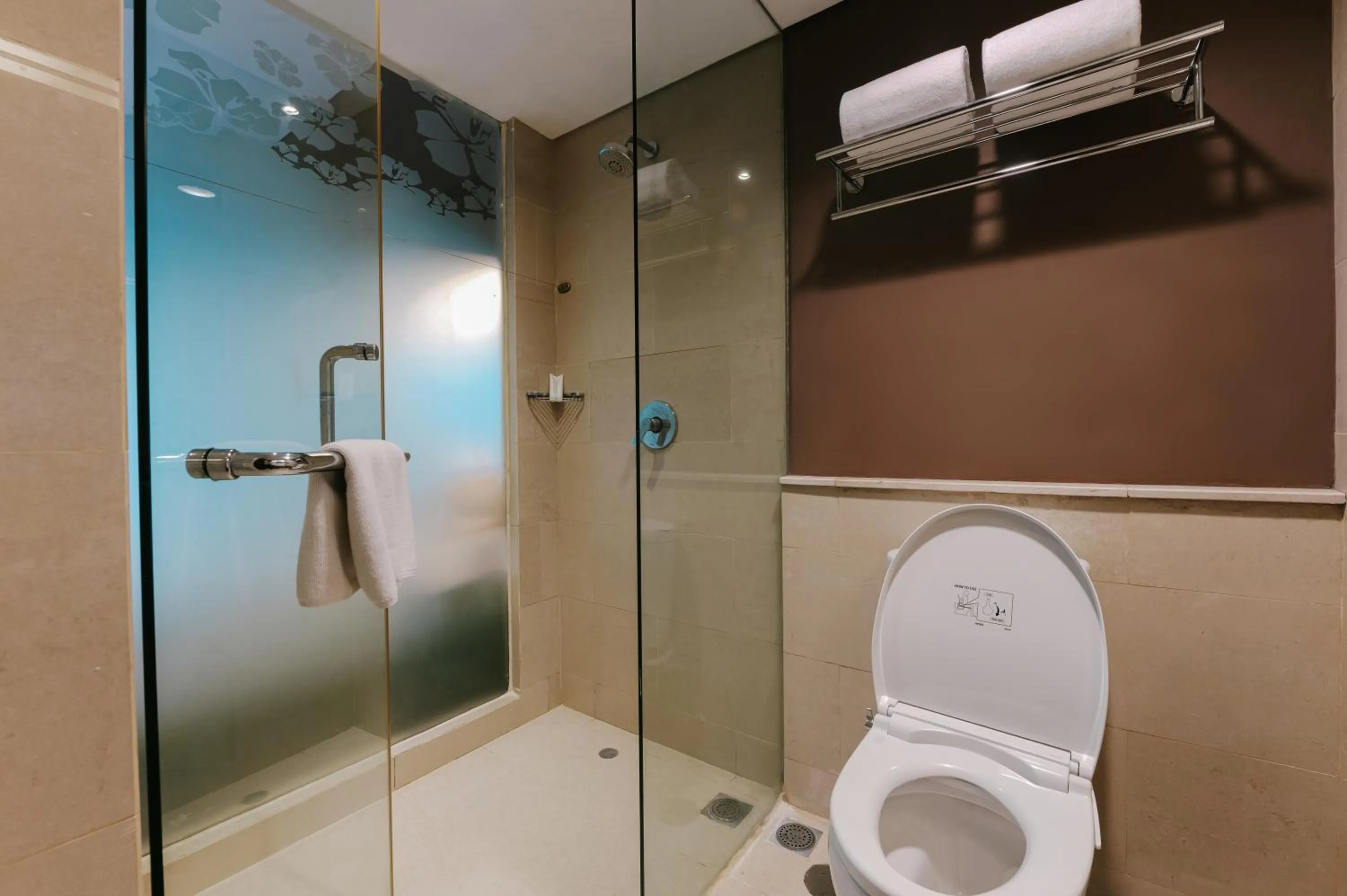 Shower in Grand Ixora Kuta Resort