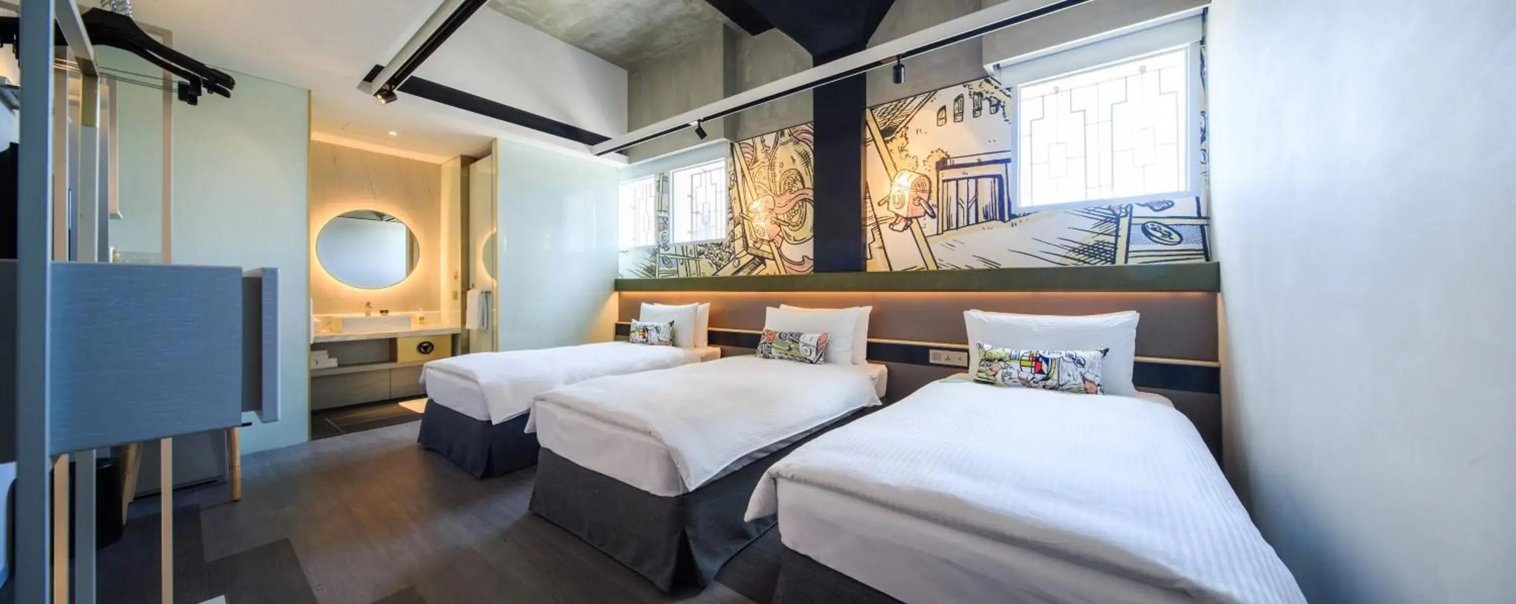 Photo of the whole room, Bed in Hua Shan Din by Cosmos Creation - Huashan Creative Park Photo of the whole room, Bed in Hua Shan Din by Cosmos Creation - Huashan Creative Park
