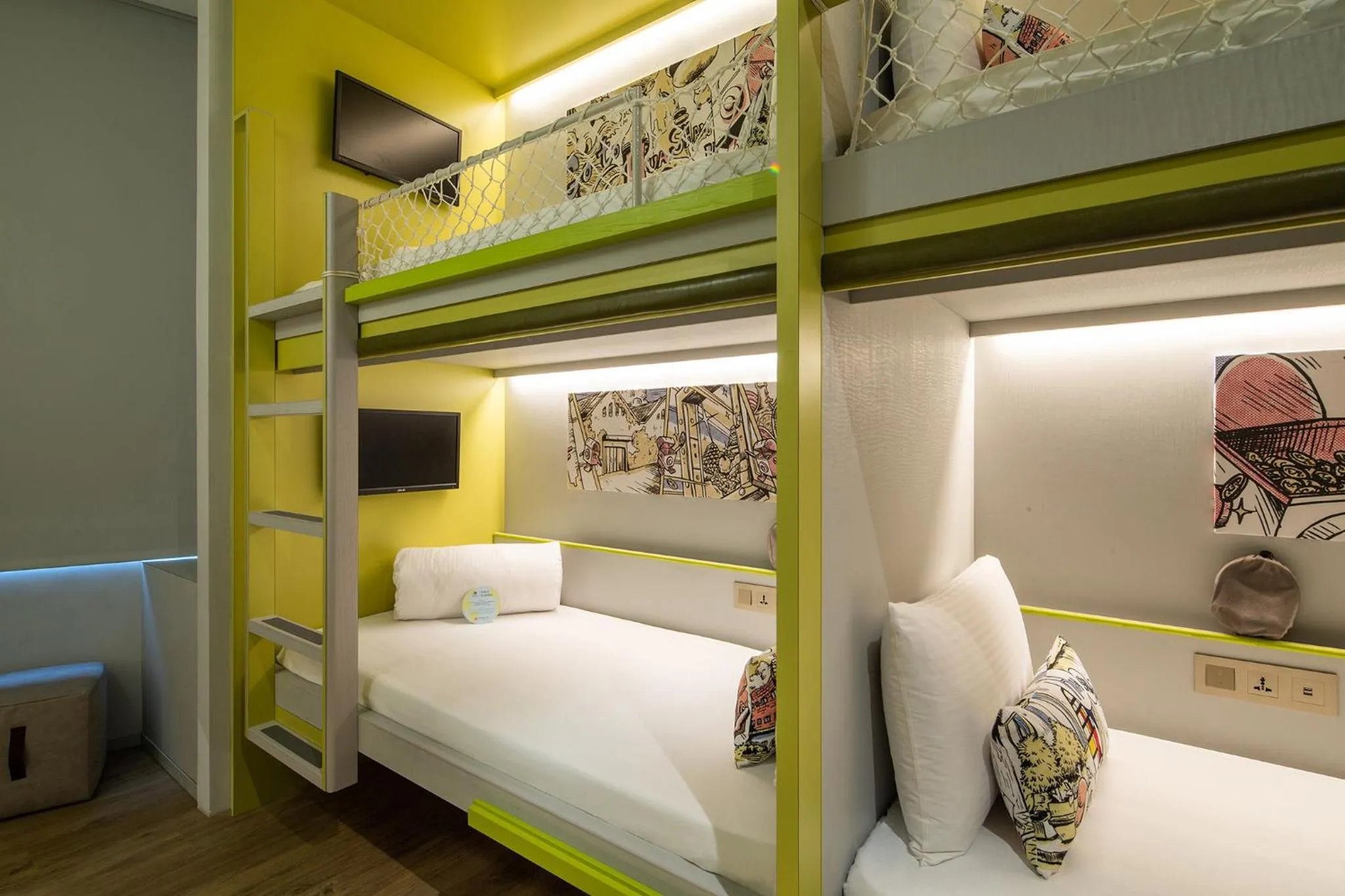 Bed in Hua Shan Din by Cosmos Creation - Huashan Creative Park