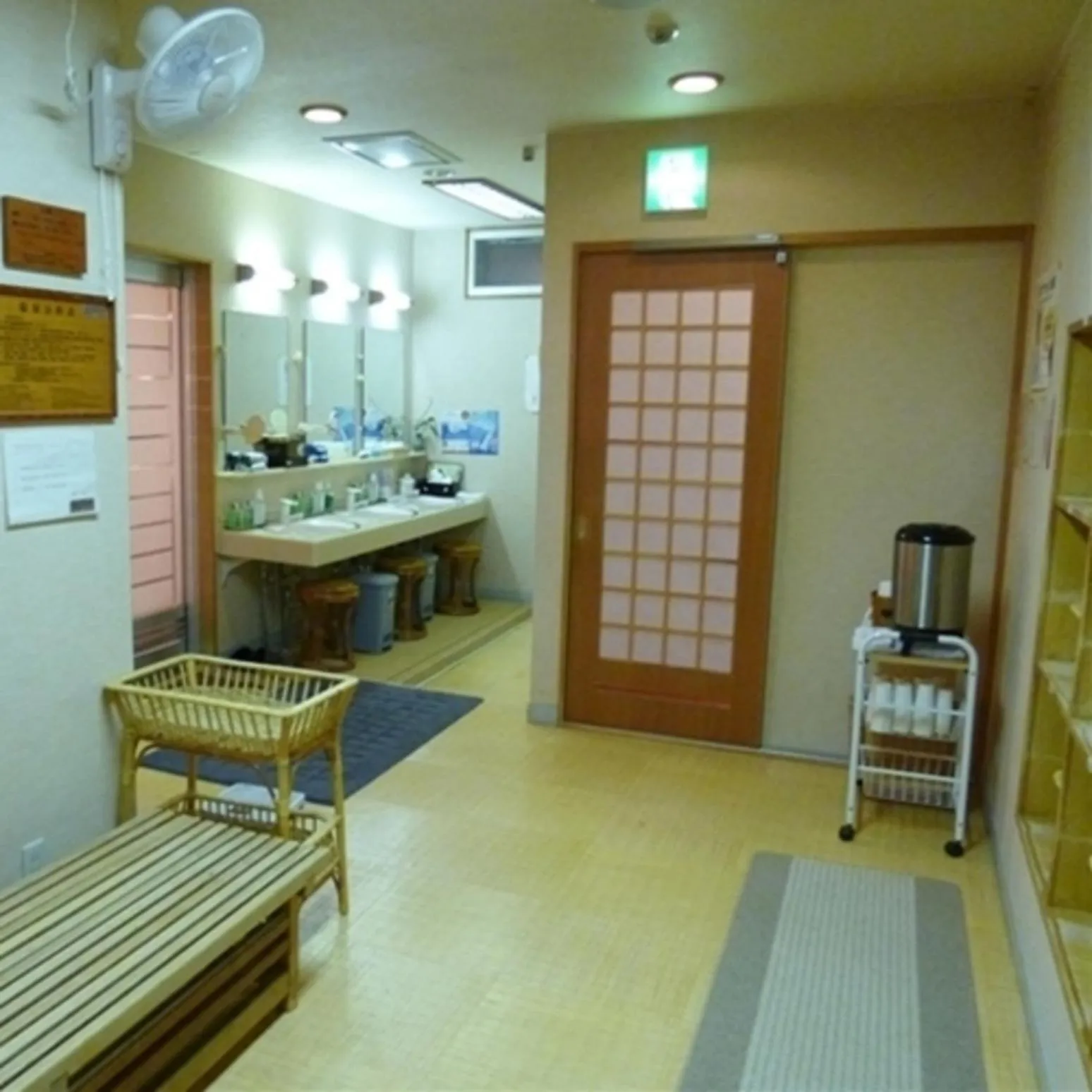 Hot Spring Bath in Ryokan Ichinomatsu