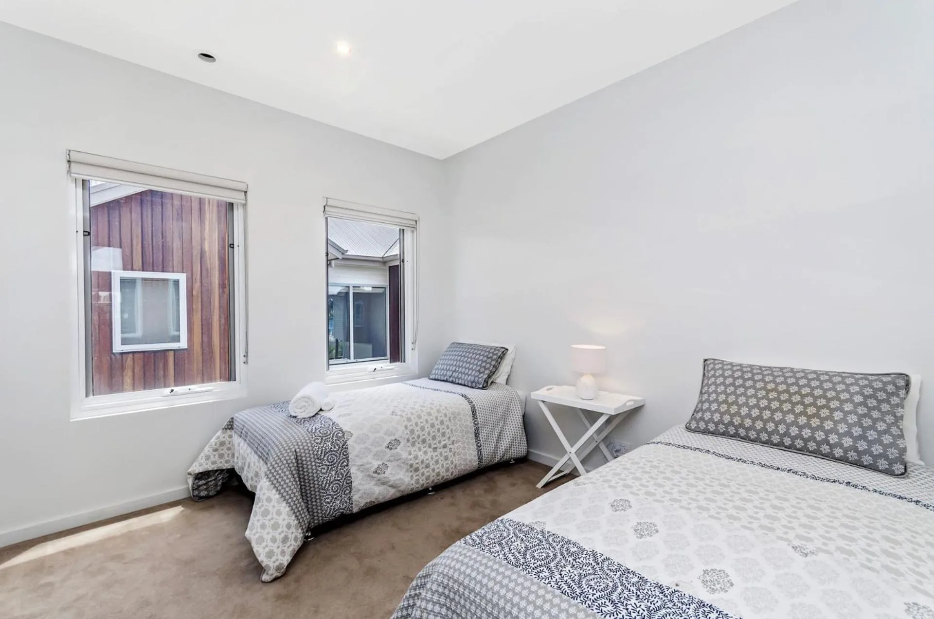 Bedroom, Bed in Absolute