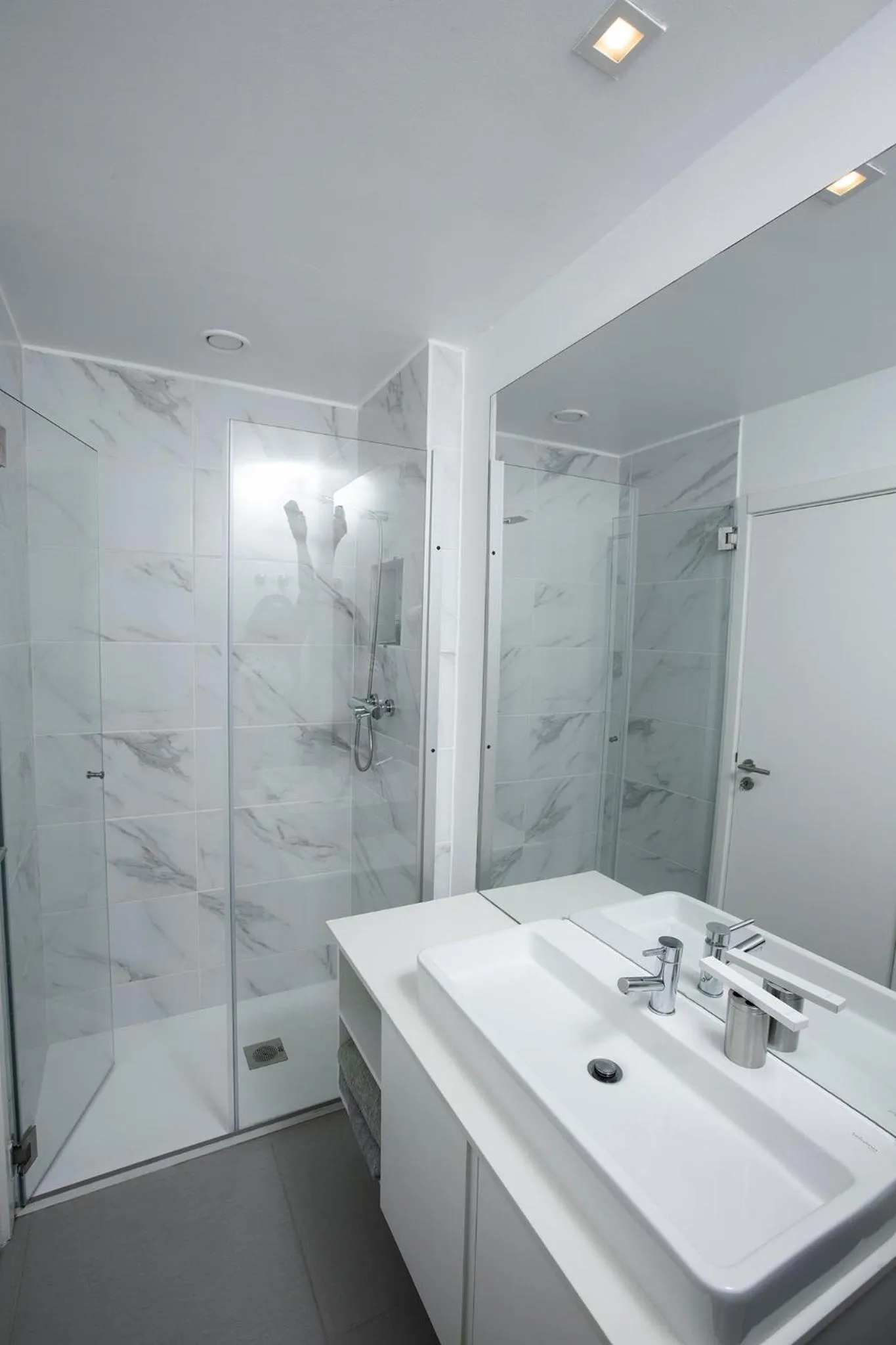 Shower in Xenon Urban Apartments