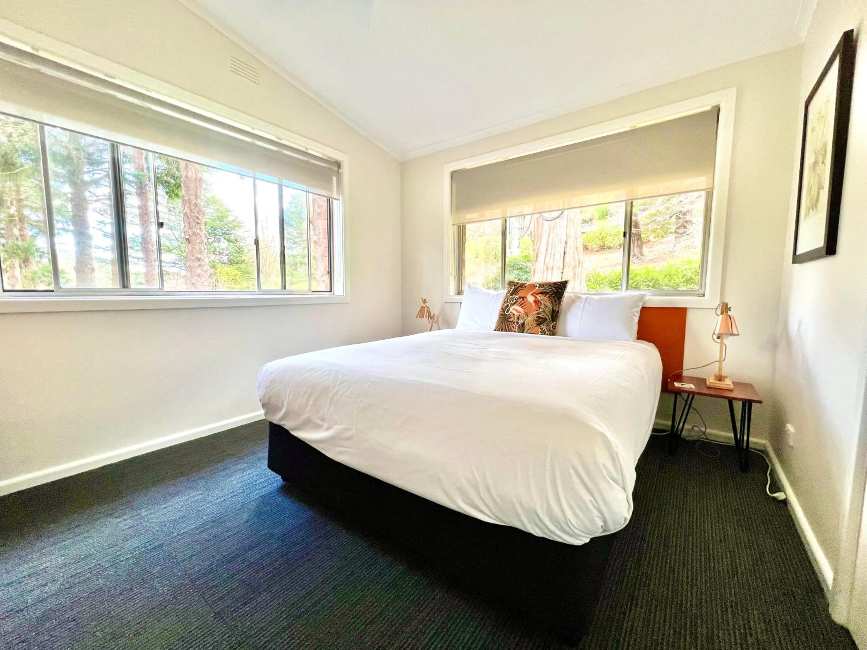 Bed in Warburton Motel