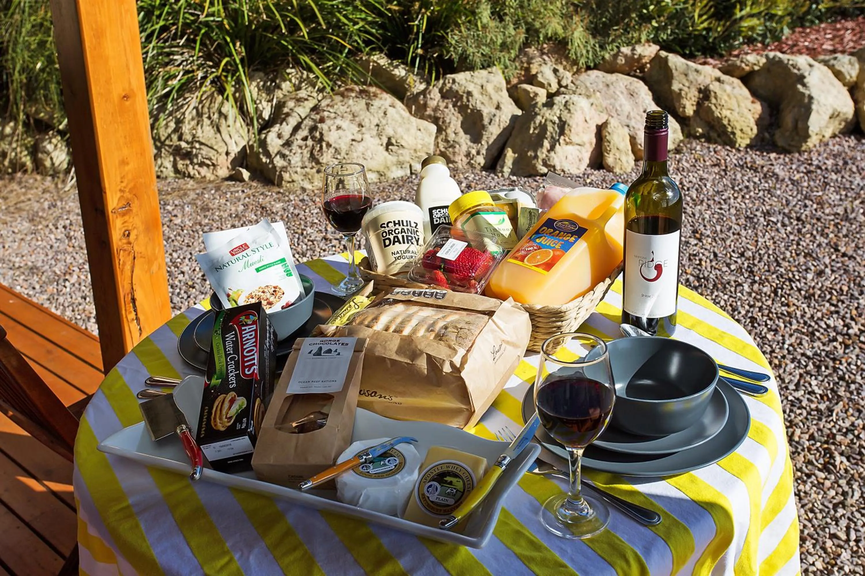 Food and drinks in Anchors Port Campbell