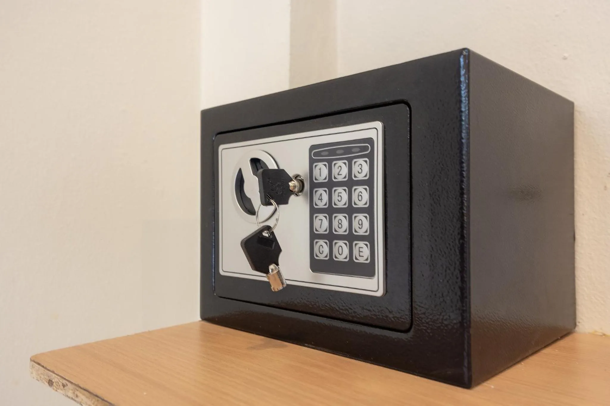 safe in Baan Yuyen Karon Guesthouse