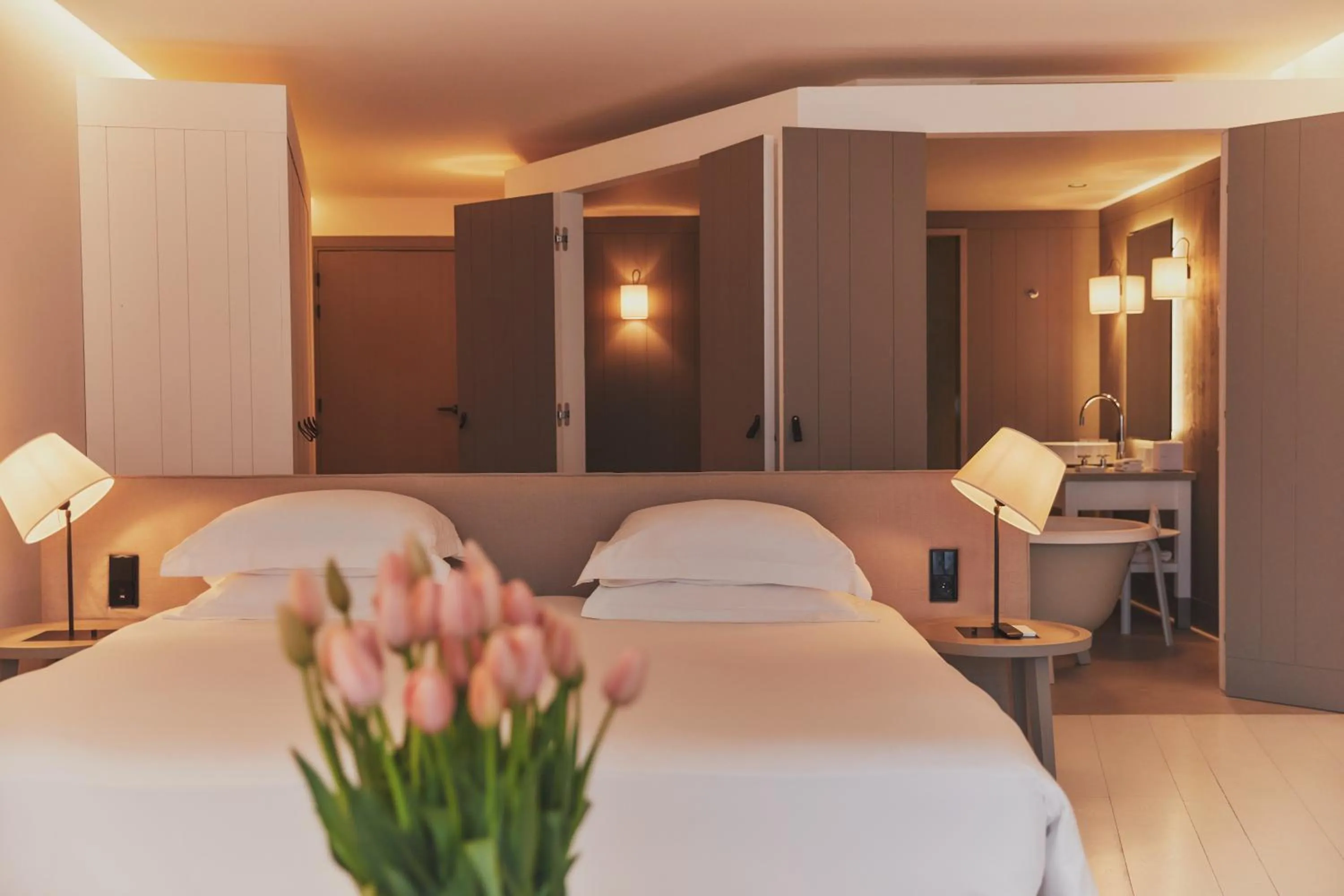 Bed in Hôtel Plage Palace & Spa