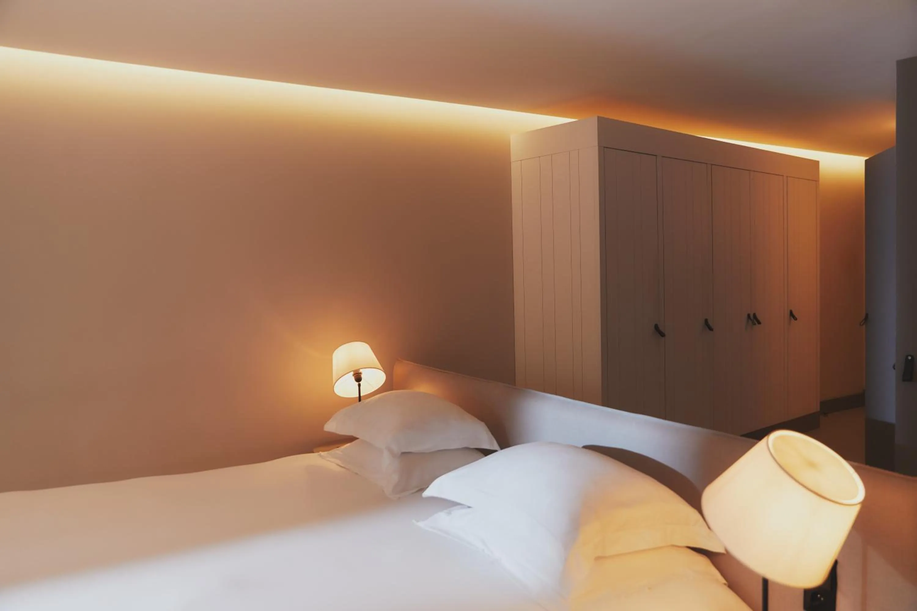 Bed in Hôtel Plage Palace & Spa