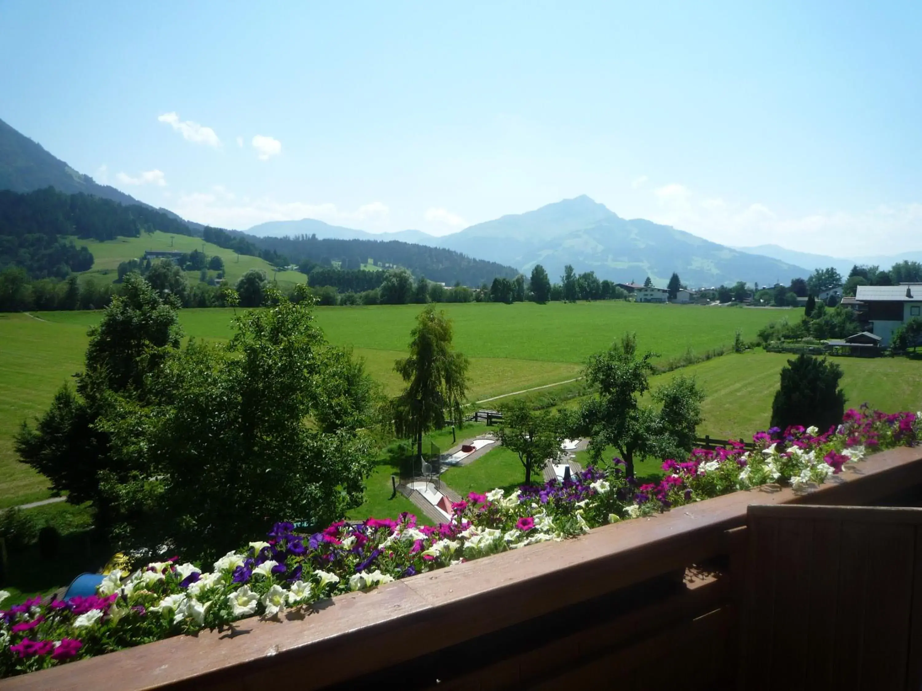 Balcony/Terrace, Mountain View in Hotel Neuwirt