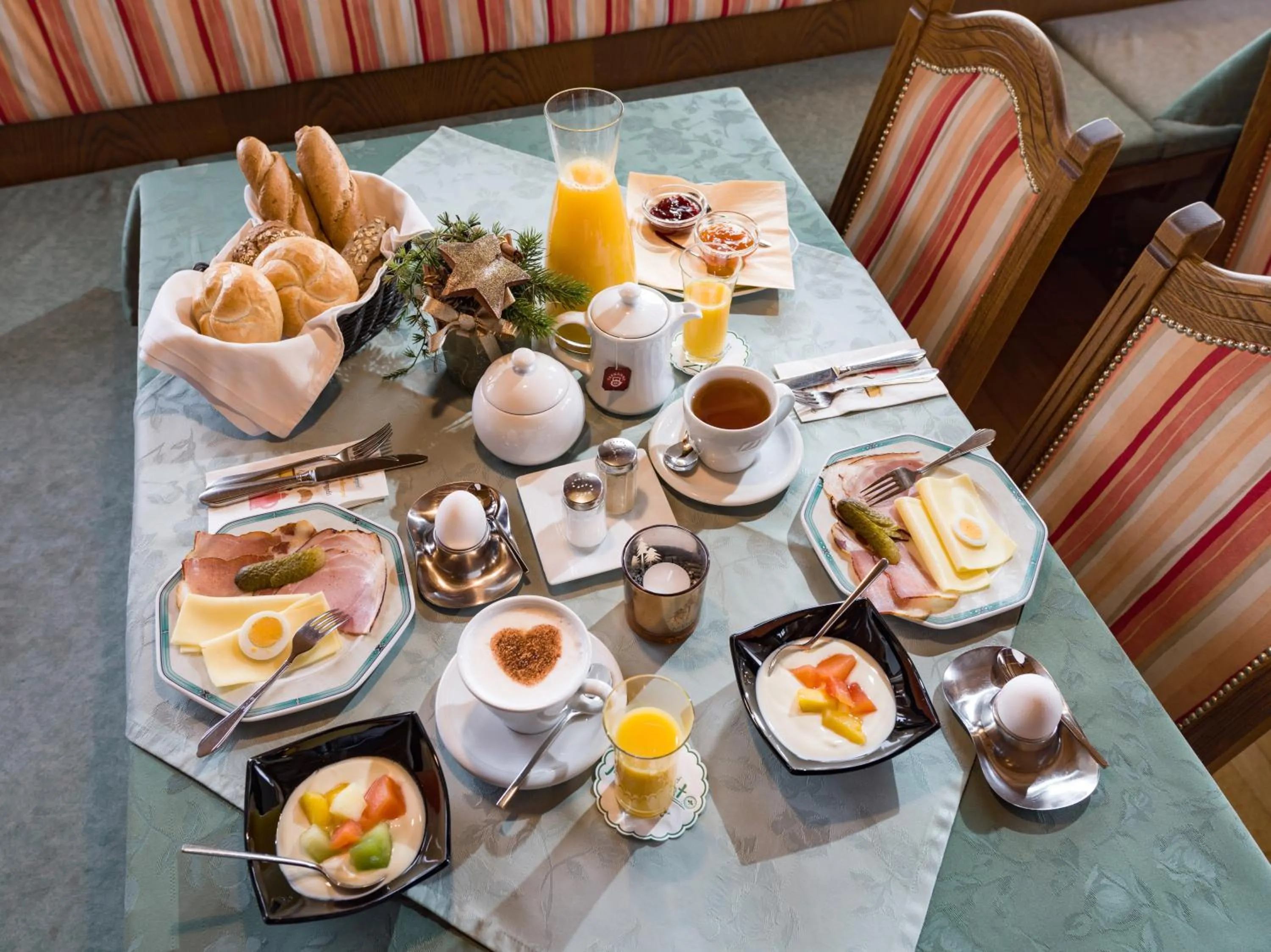 Breakfast in Hotel Neuwirt