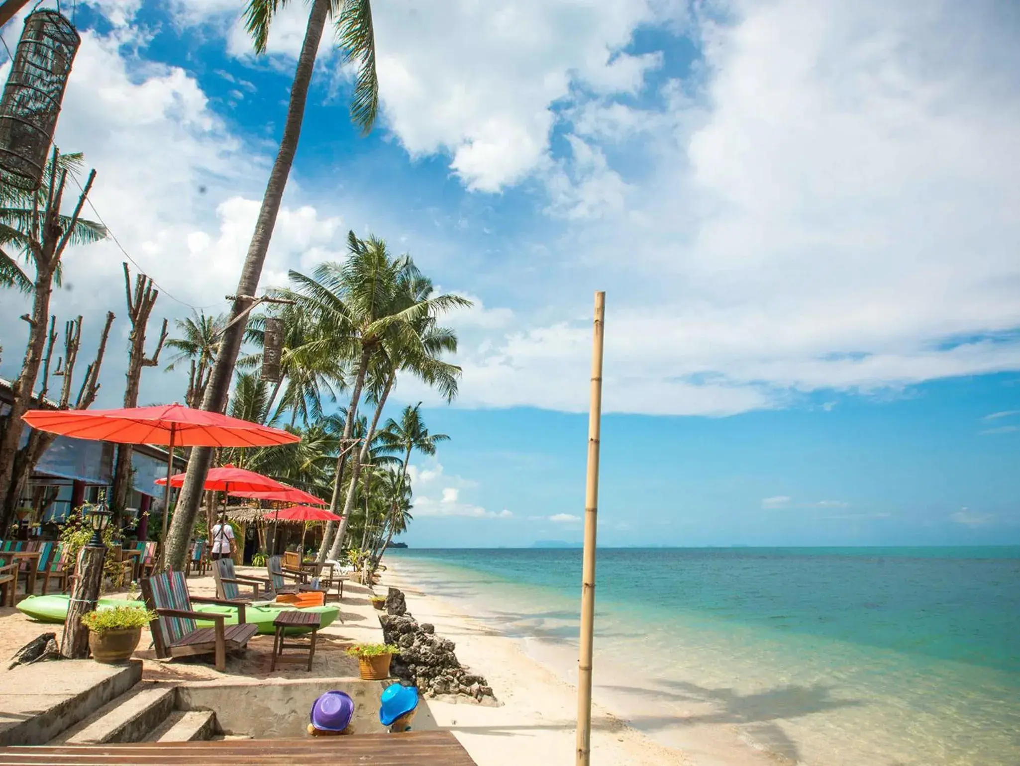 Restaurant/places to eat, Beach in By Beach Resort Restaurant/places to eat, Beach in By Beach Resort