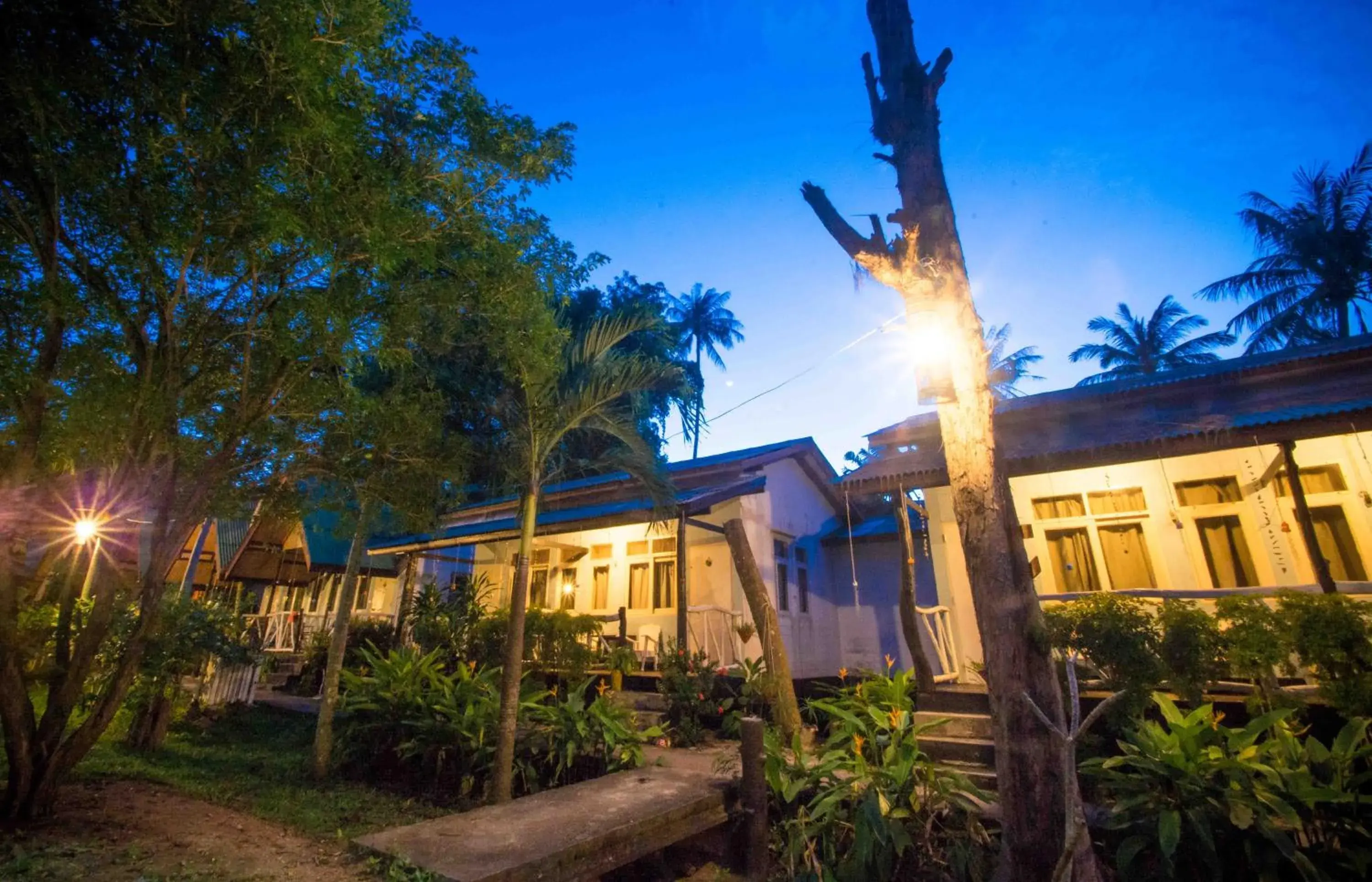 Natural landscape, Property Building in By Beach Resort Natural landscape, Property Building in By Beach Resort