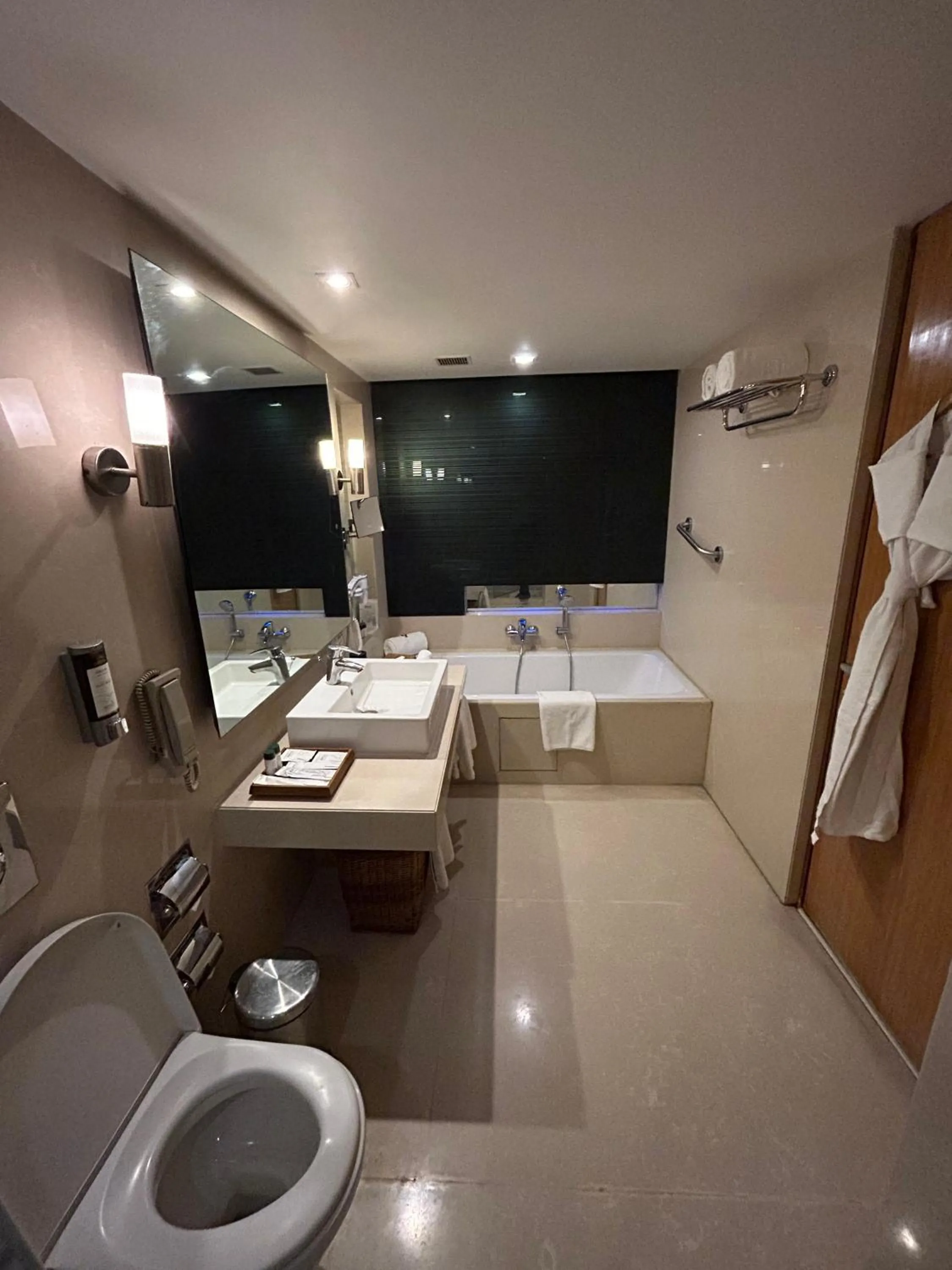 Bathroom in Fortune Select SG Highway, Ahmedabad - Member ITC Hotels' Group