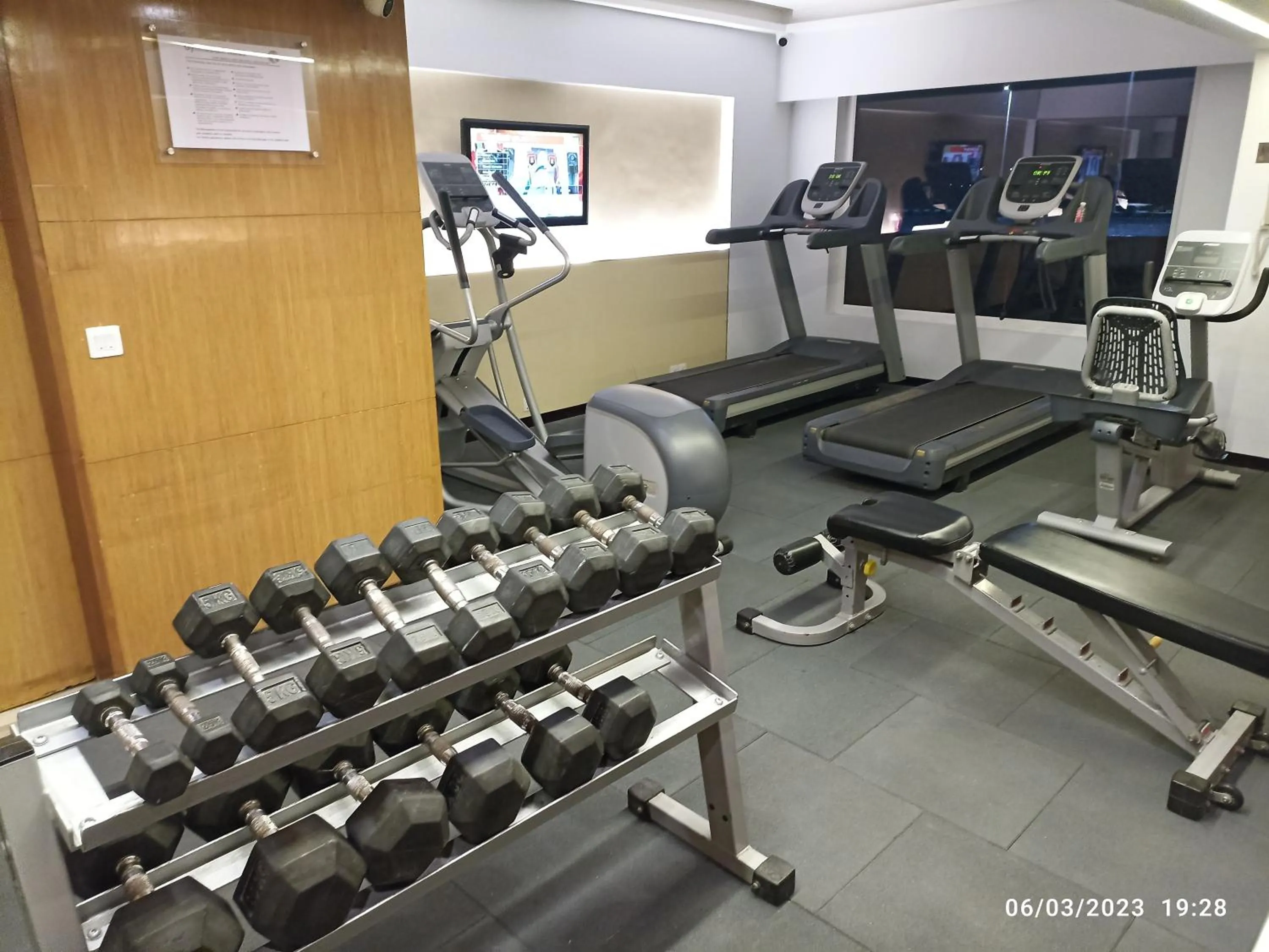 Fitness centre/facilities in Fortune Select SG Highway, Ahmedabad - Member ITC Hotels' Group