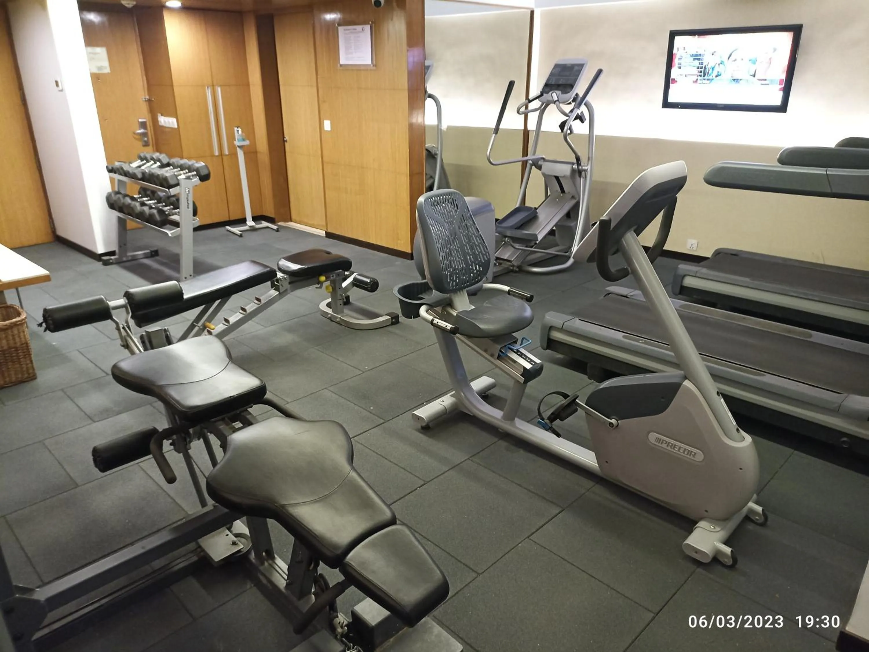 Fitness centre/facilities in Fortune Select SG Highway, Ahmedabad - Member ITC Hotels&#x27; Group