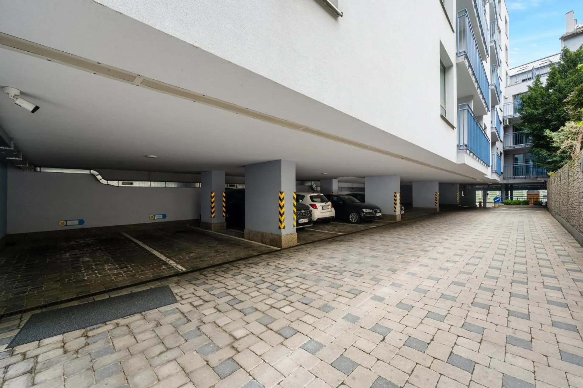 Parking in Apart Hotel VIRGO