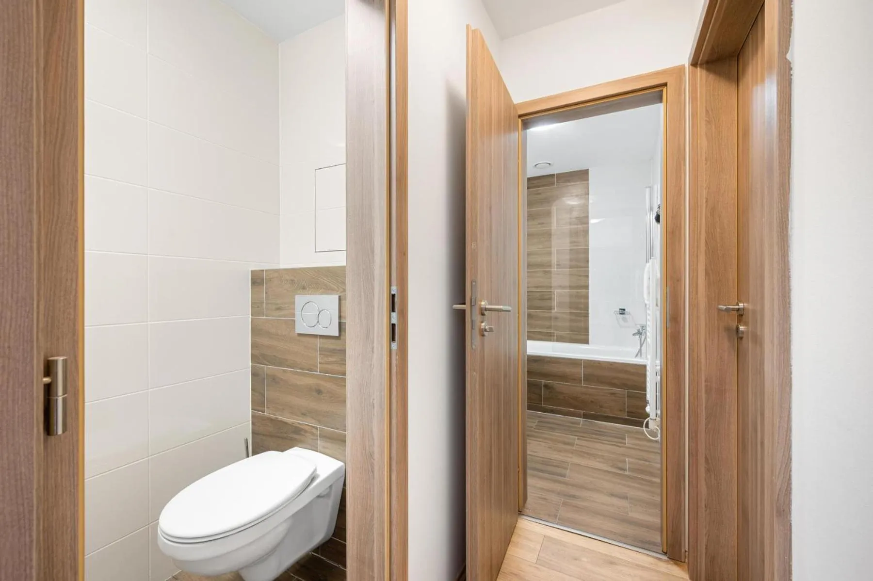 Toilet in Apart Hotel VIRGO