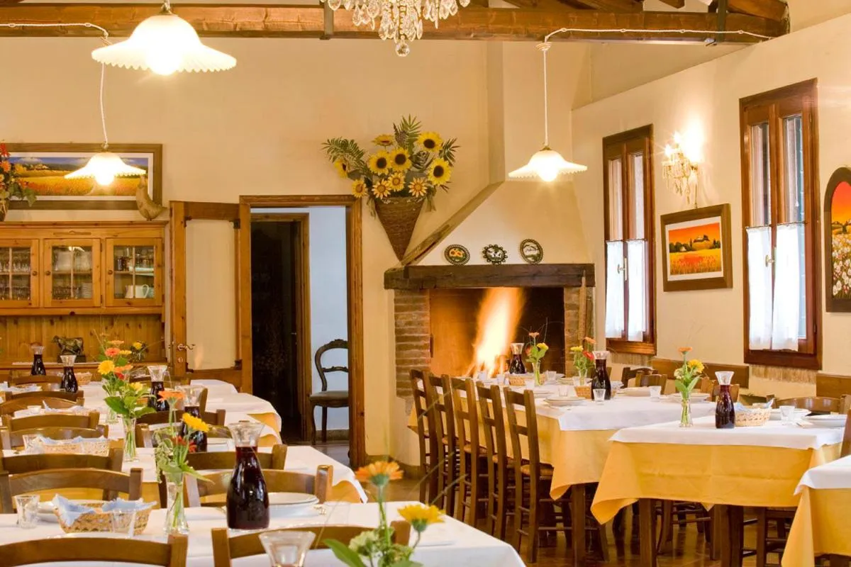 Restaurant/places to eat in Agriturismo Villa Mocenigo