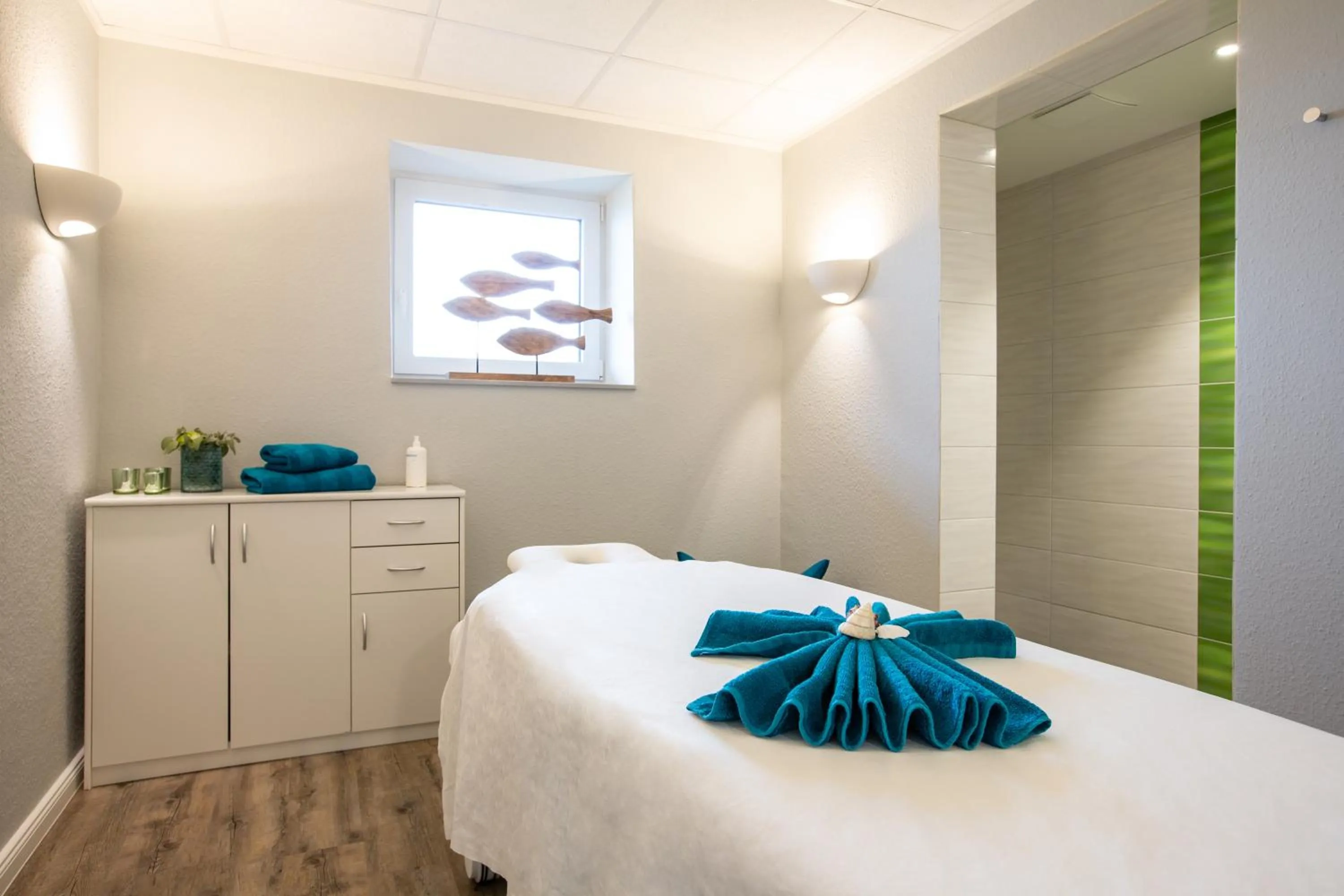 Massage, Bed in Nordsee Lodge