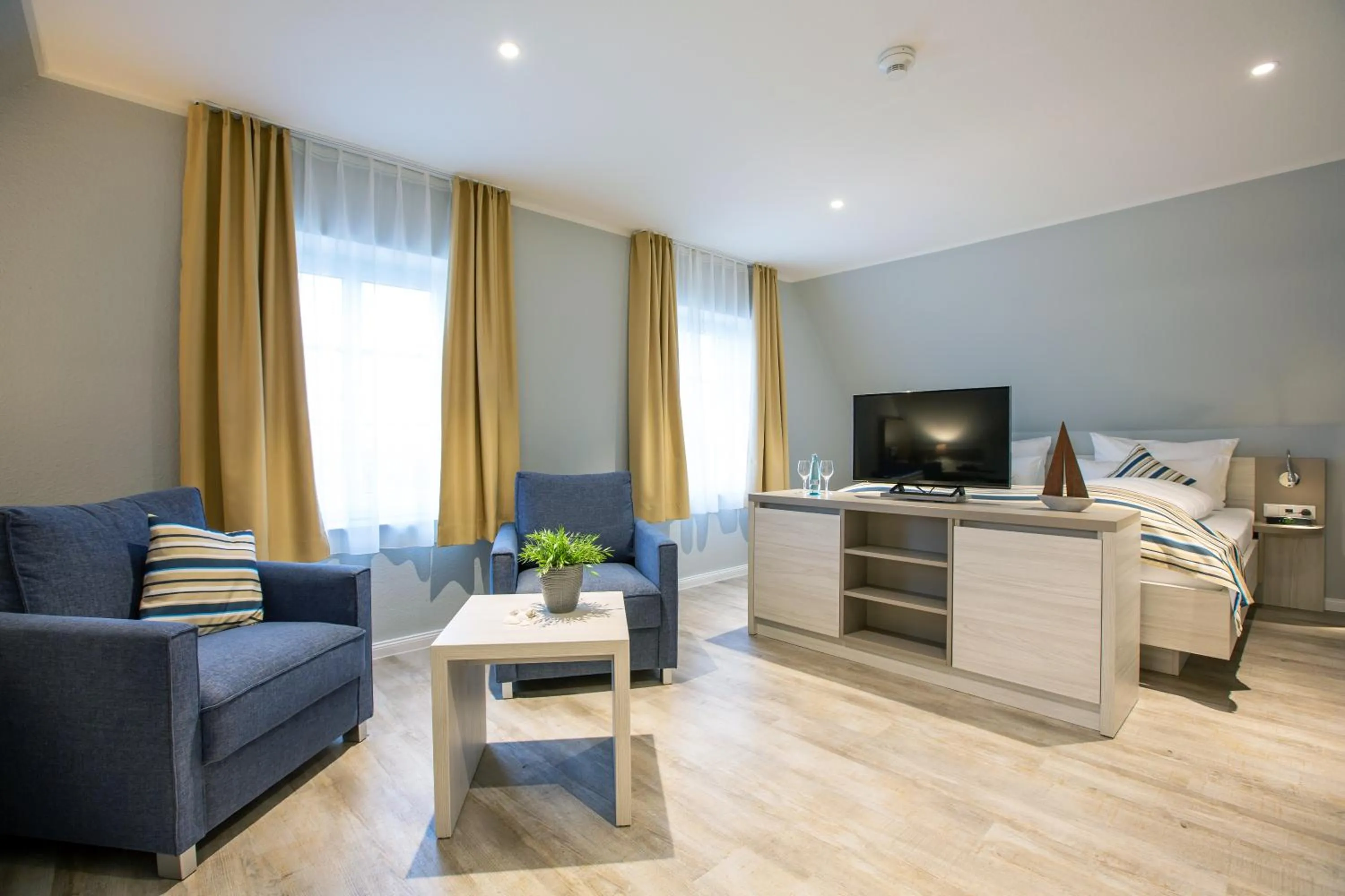 Seating area in Nordsee Lodge