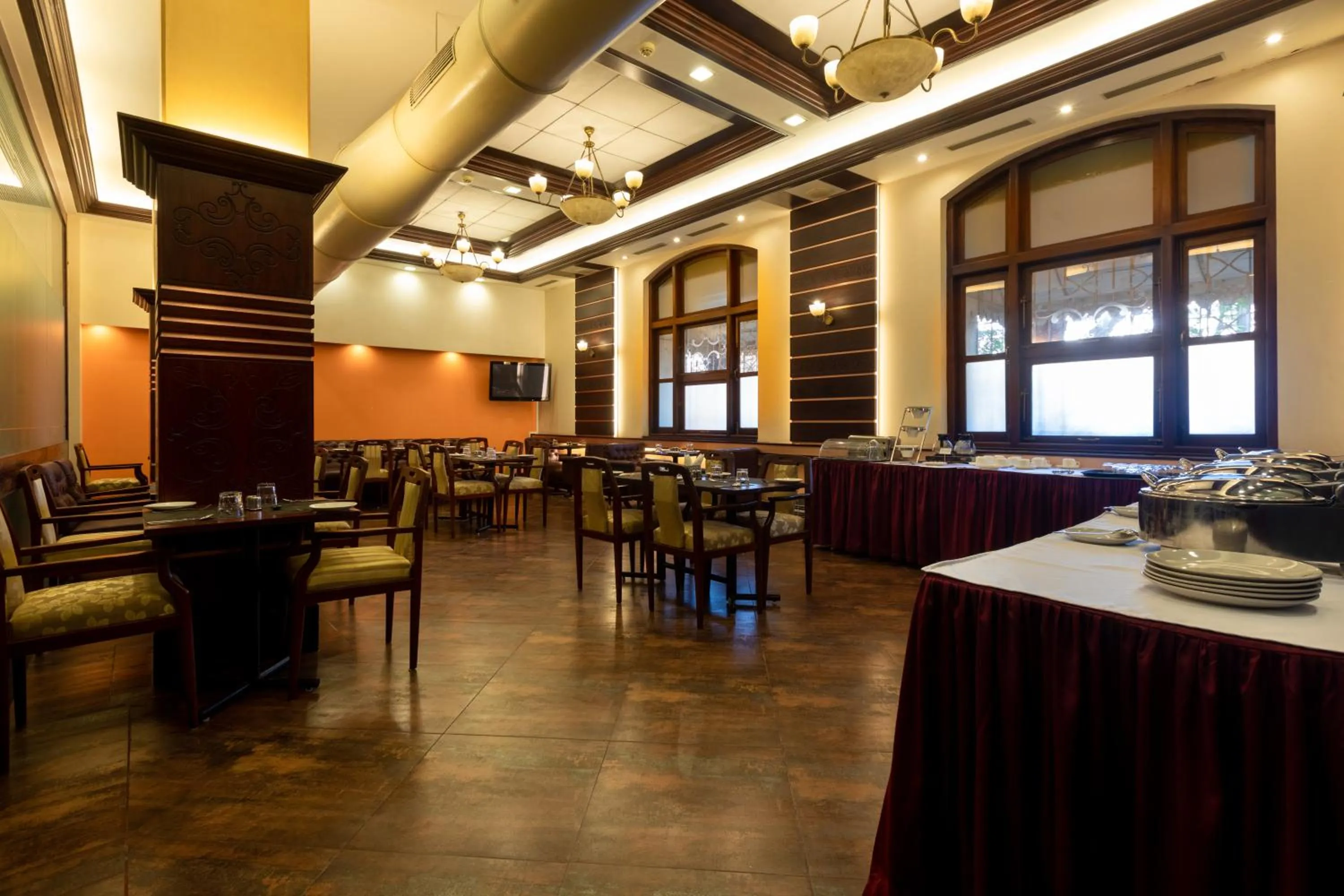 Restaurant/places to eat in Grand Hotel Mumbai - Ballard Estate, Fort