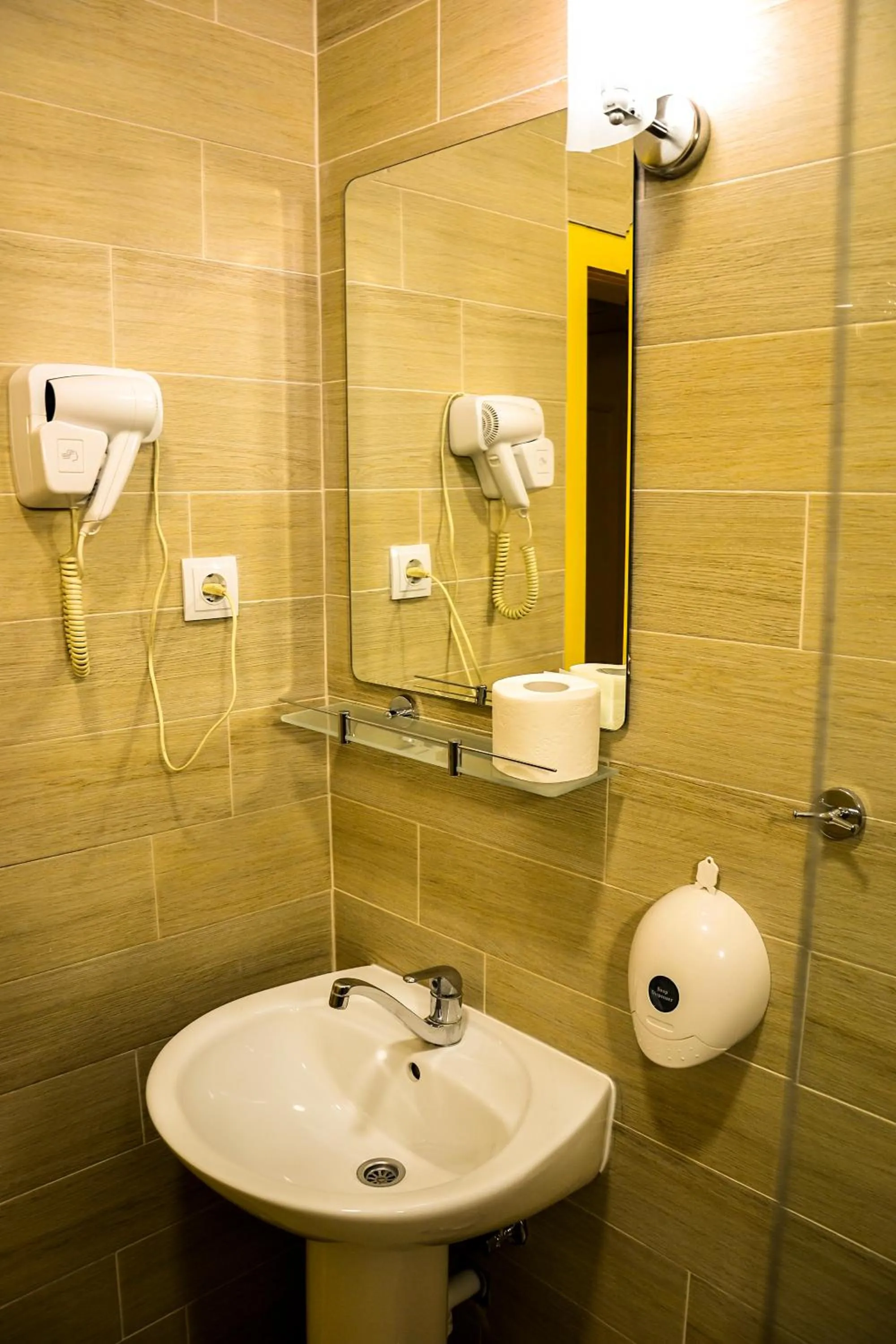 Di Angolo Apartments