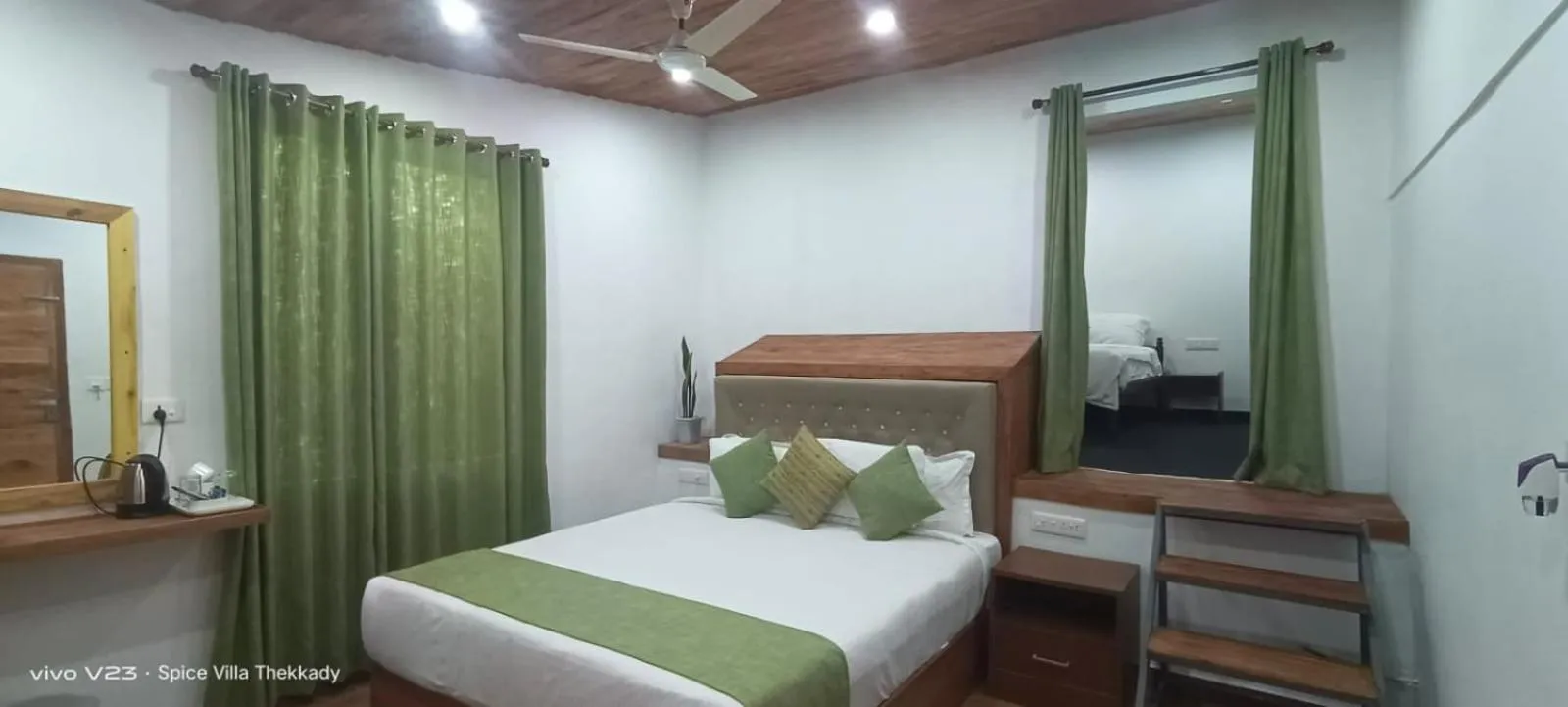 Bed in Spice Villa Thekkady