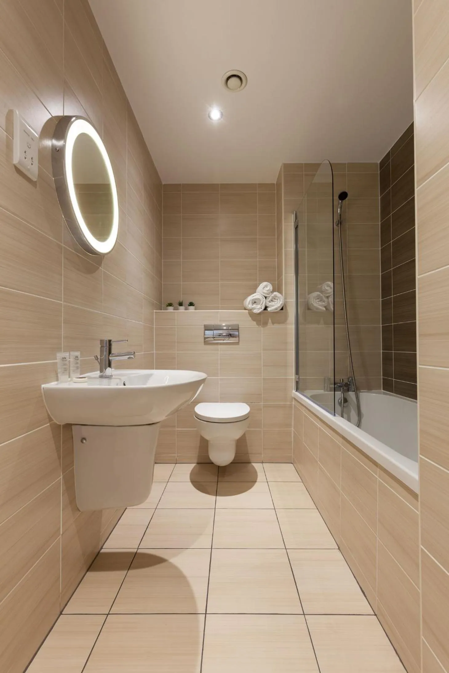 Shower in KSpace @ The Point