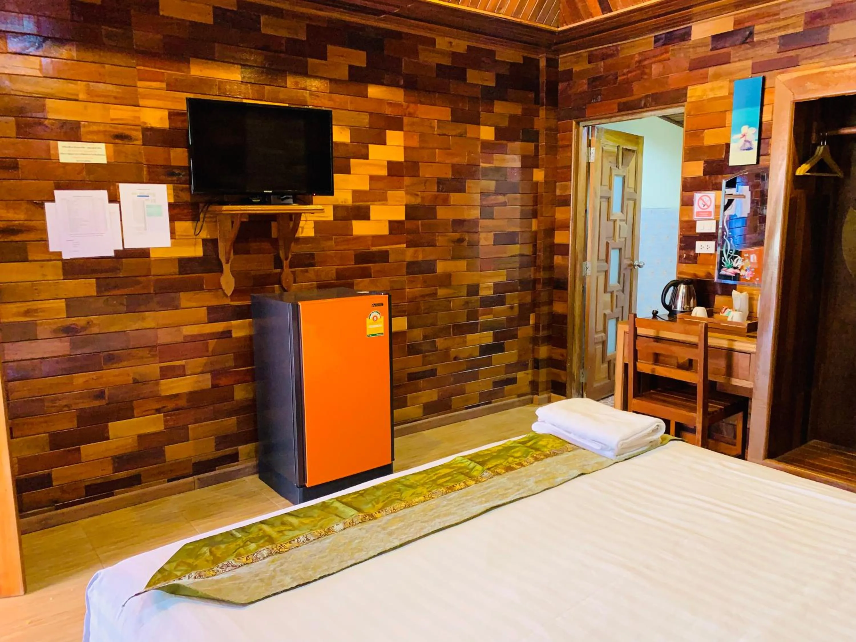 Bed in Sangsawan Palace Khaolak Resort