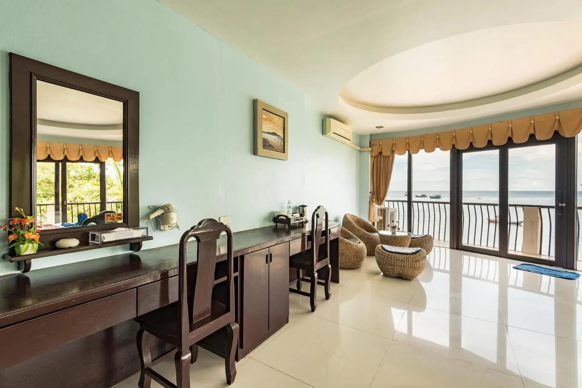 Photo of the whole room in Koh Tao Regal Resort - SHA Plus Photo of the whole room in Koh Tao Regal Resort - SHA Plus