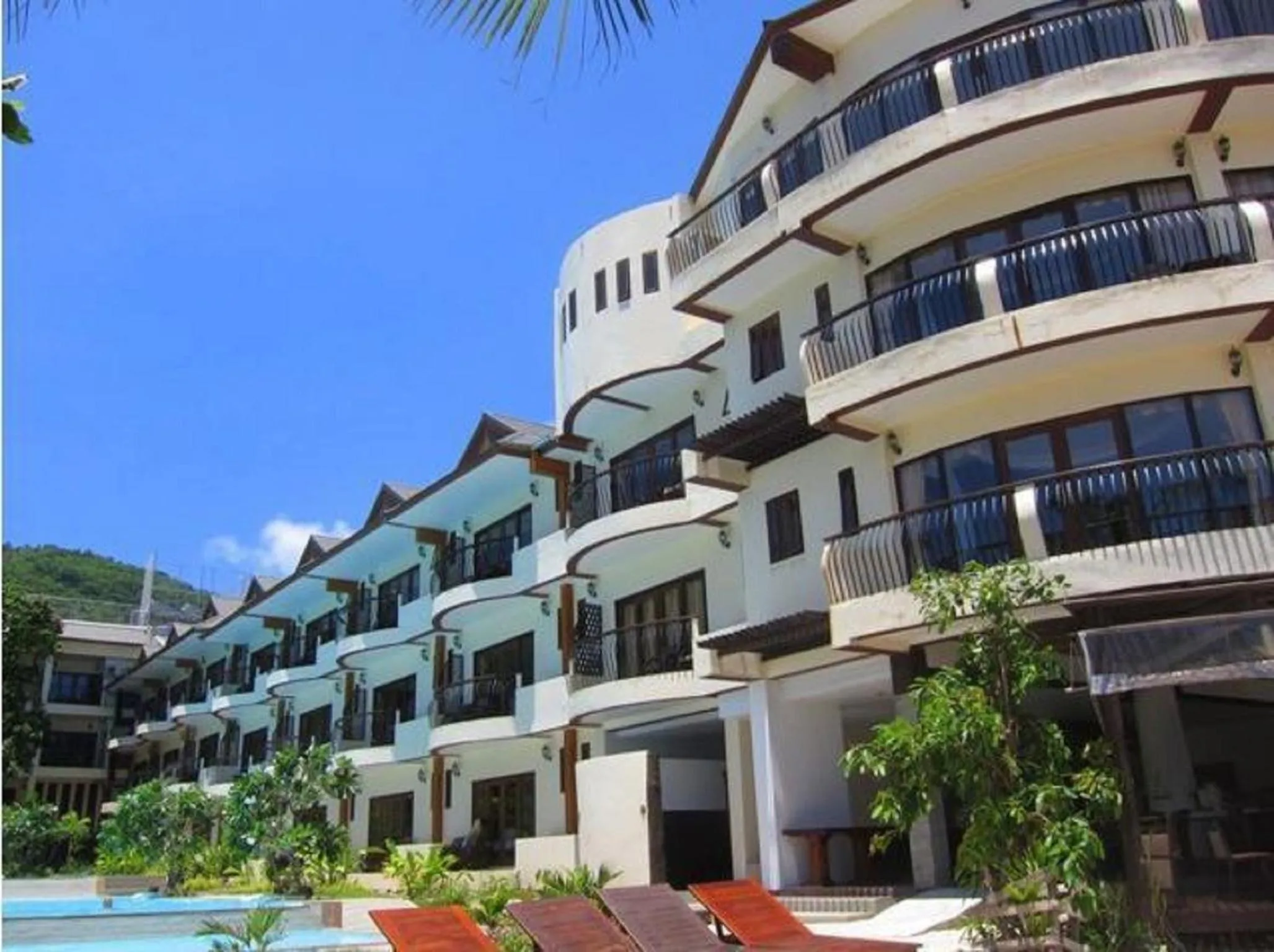 Property building in Koh Tao Regal Resort - SHA Plus