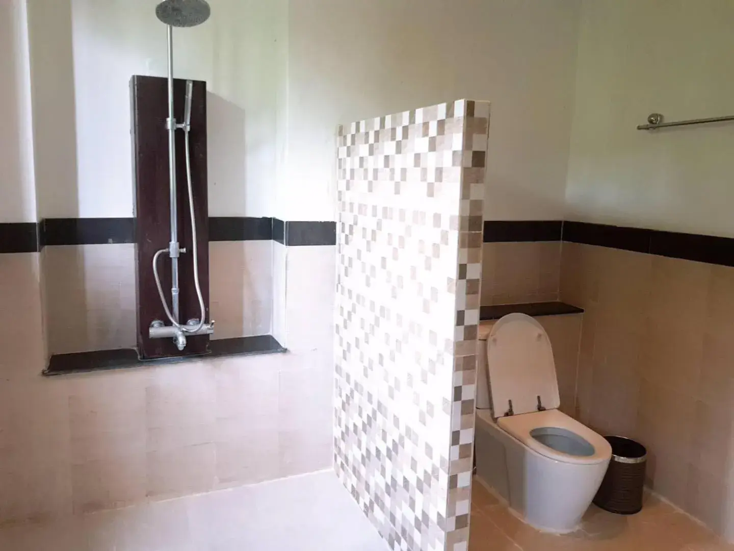 Bathroom in Koh Tao Regal Resort - SHA Plus Bathroom in Koh Tao Regal Resort - SHA Plus