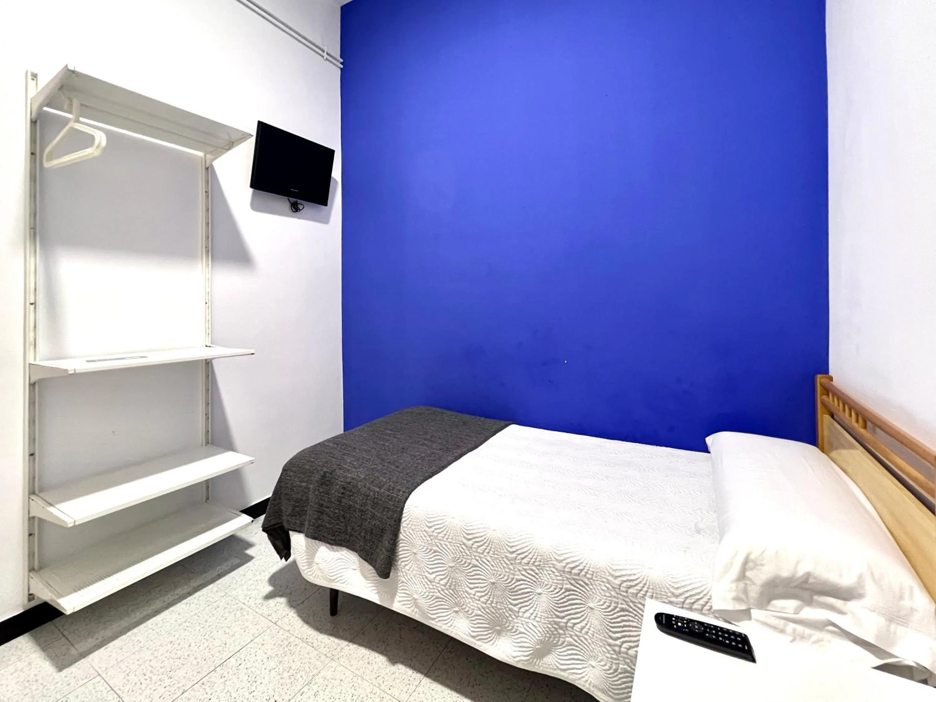 Photo of the whole room, Bed in Pensión Peiró