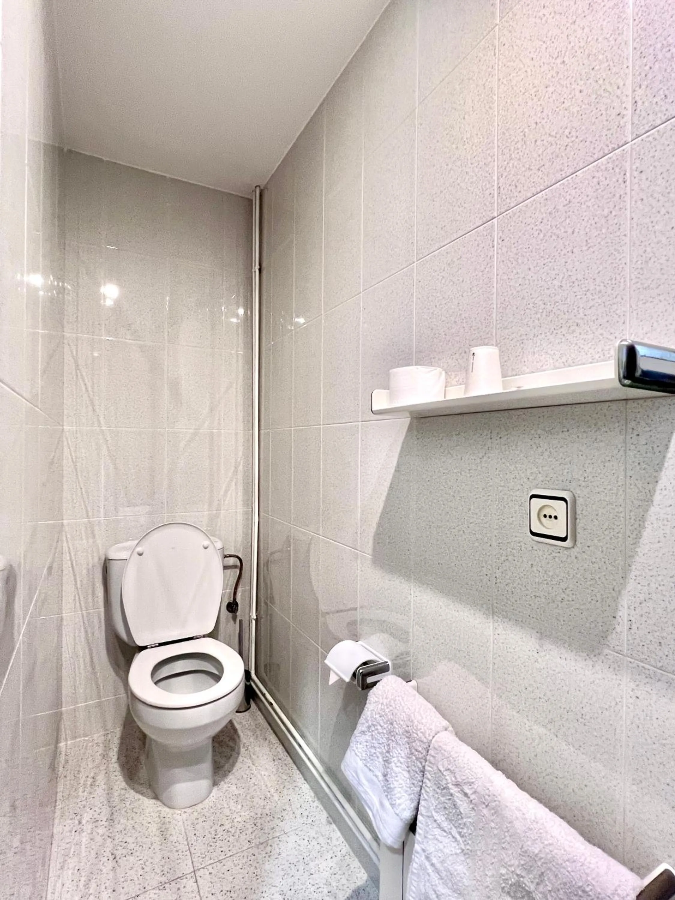 Bathroom in Pensión Peiró